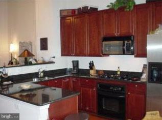 OLD TOWN - Residential Lease