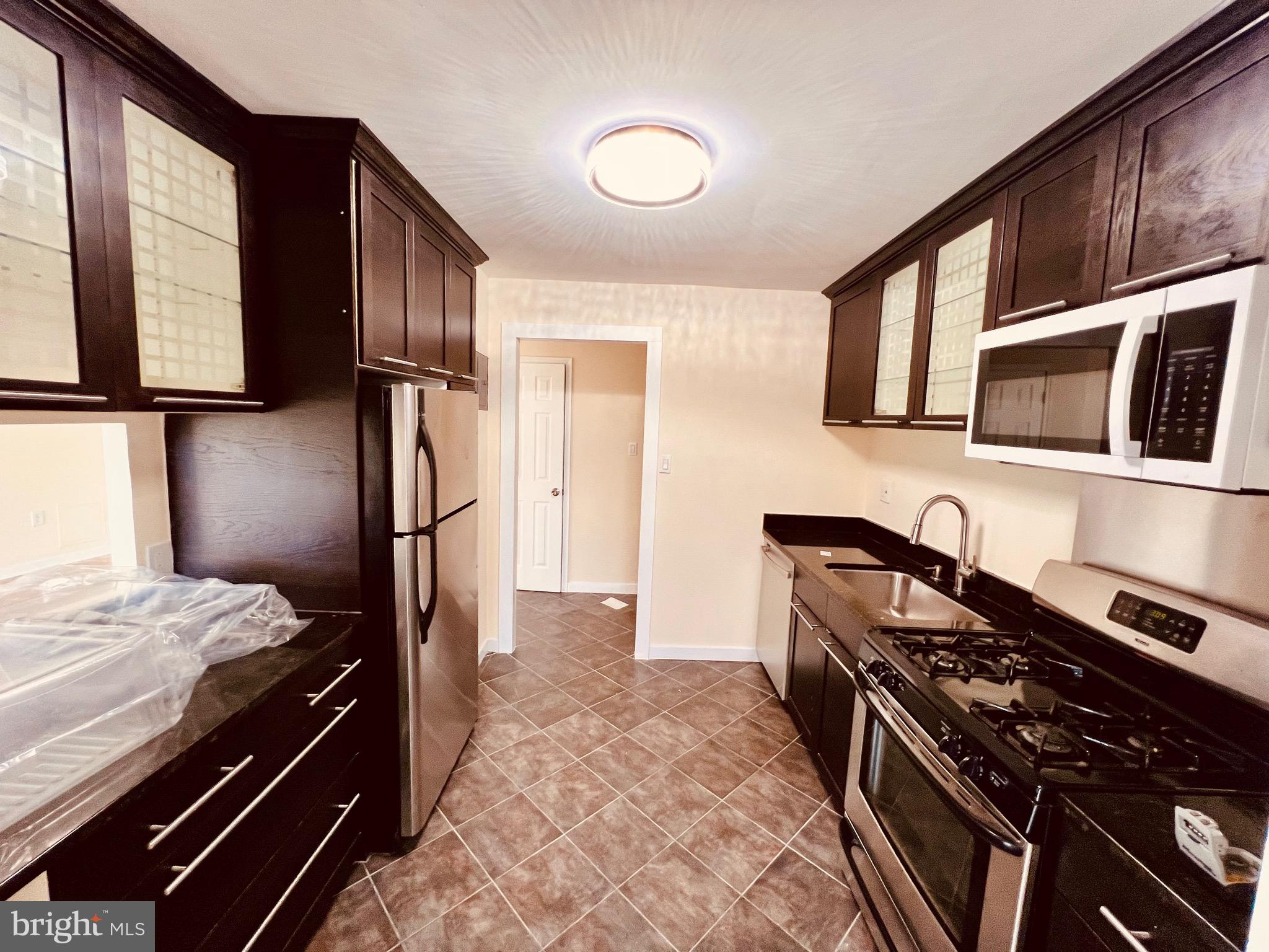 PARK PLACE - Residential Lease