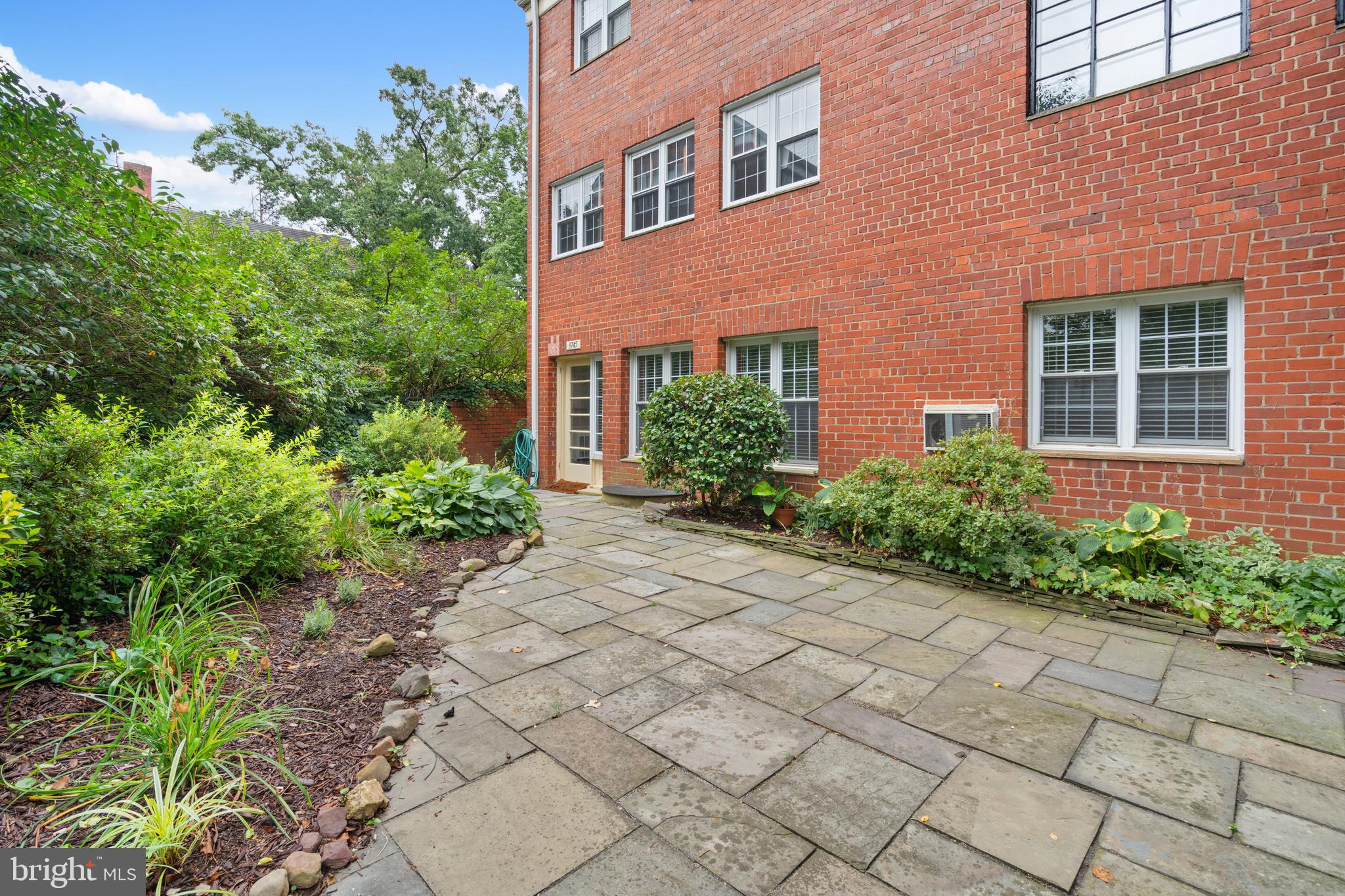 PARK  FAIRFAX - Residential