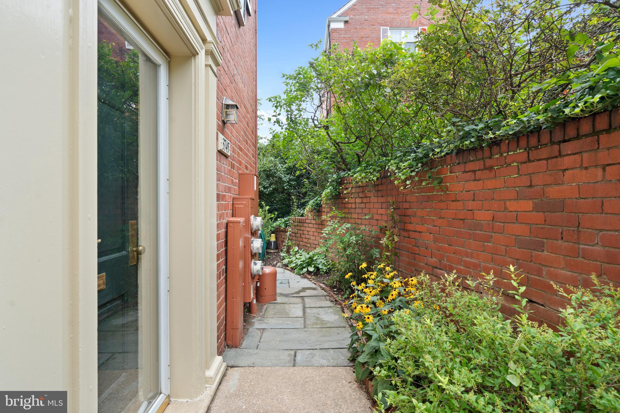 PARK  FAIRFAX - Residential