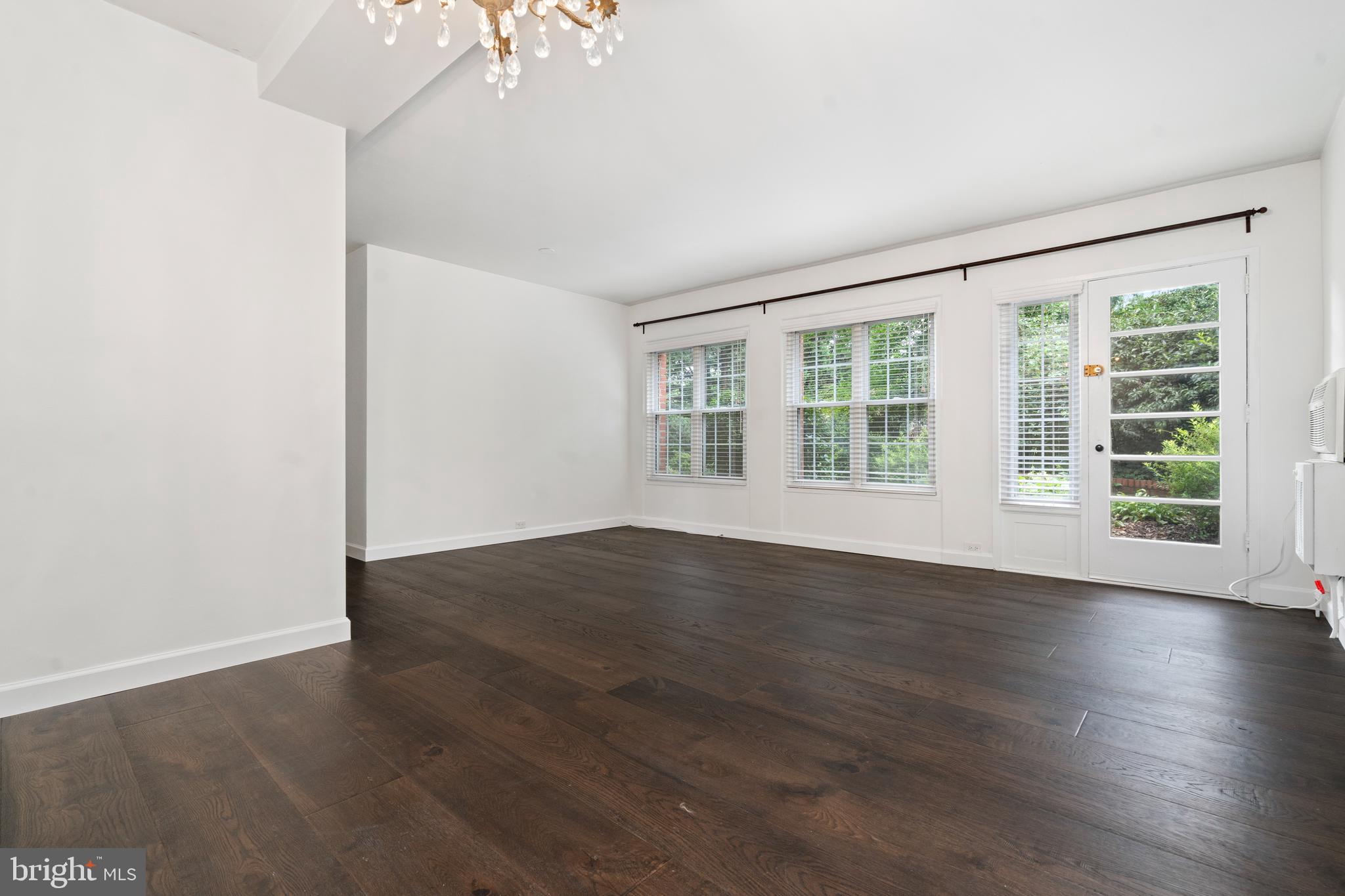 PARK  FAIRFAX - Residential