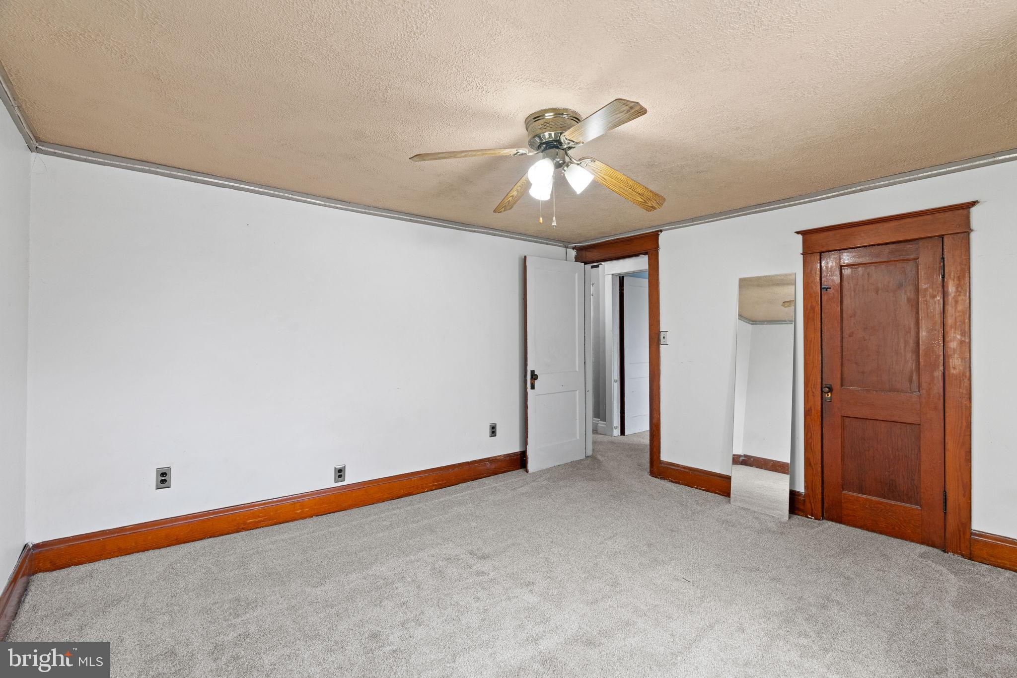 POTTSVILLE - Residential