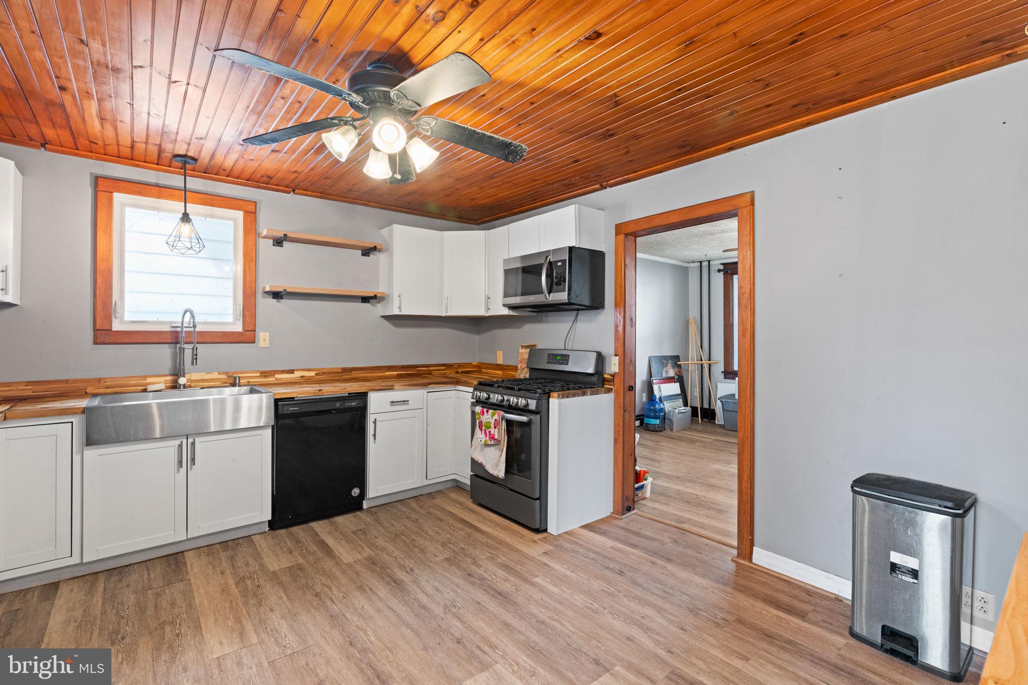 POTTSVILLE - Residential