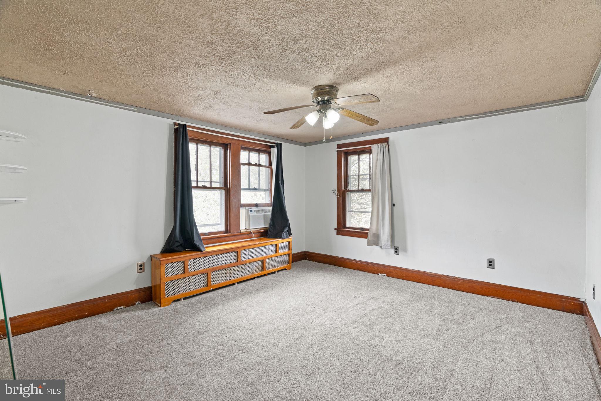 POTTSVILLE - Residential