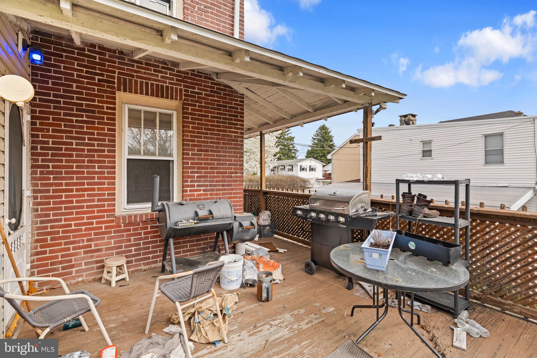 POTTSVILLE - Residential