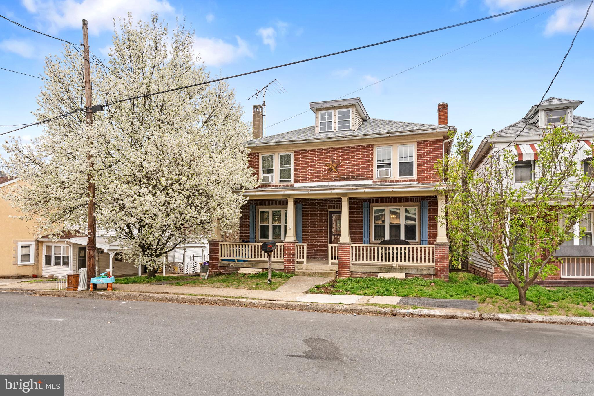 POTTSVILLE - Residential