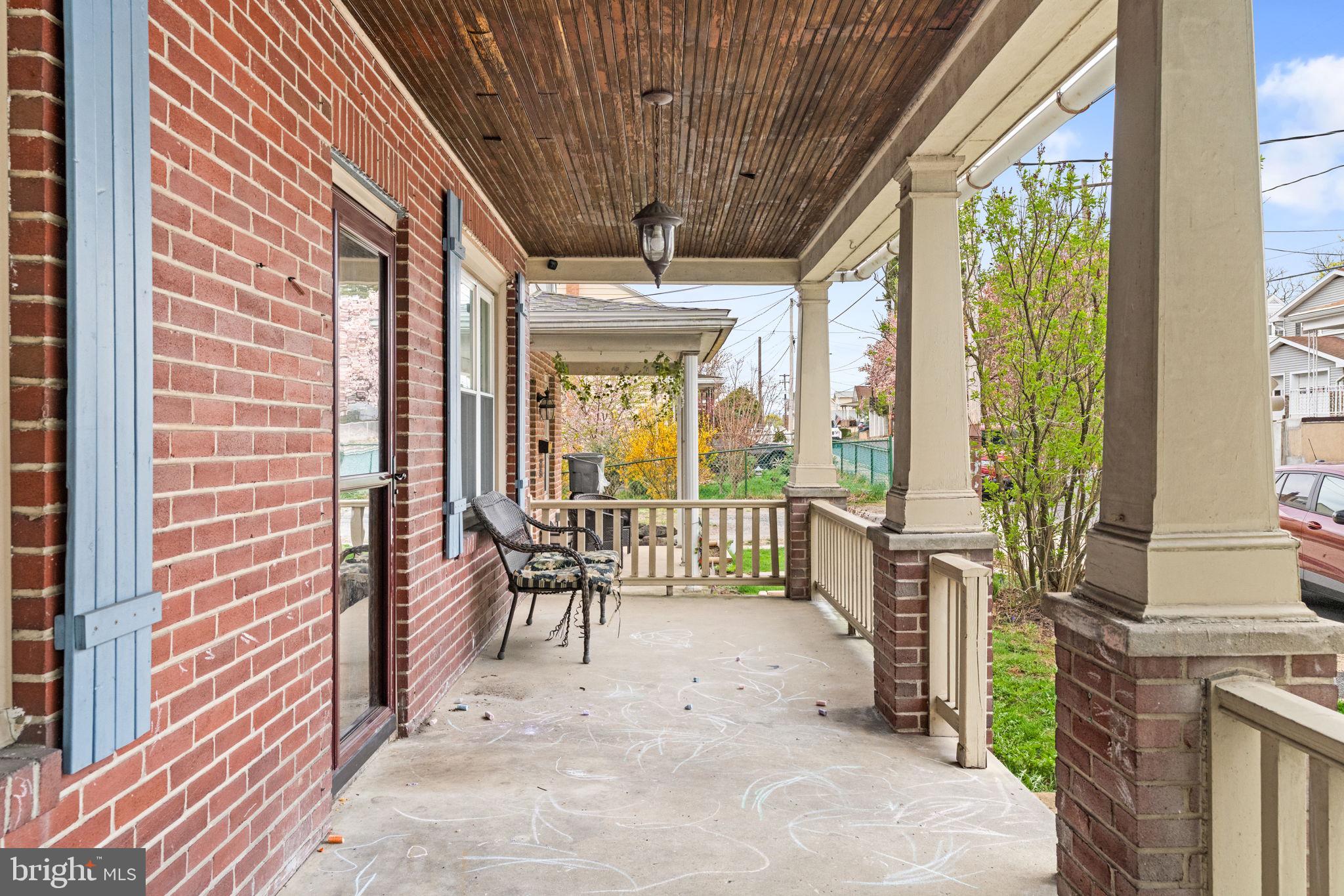 POTTSVILLE - Residential