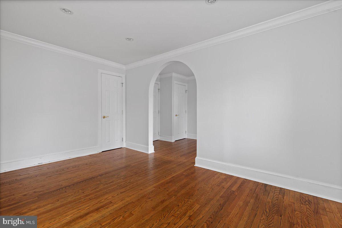 000 - Residential Lease