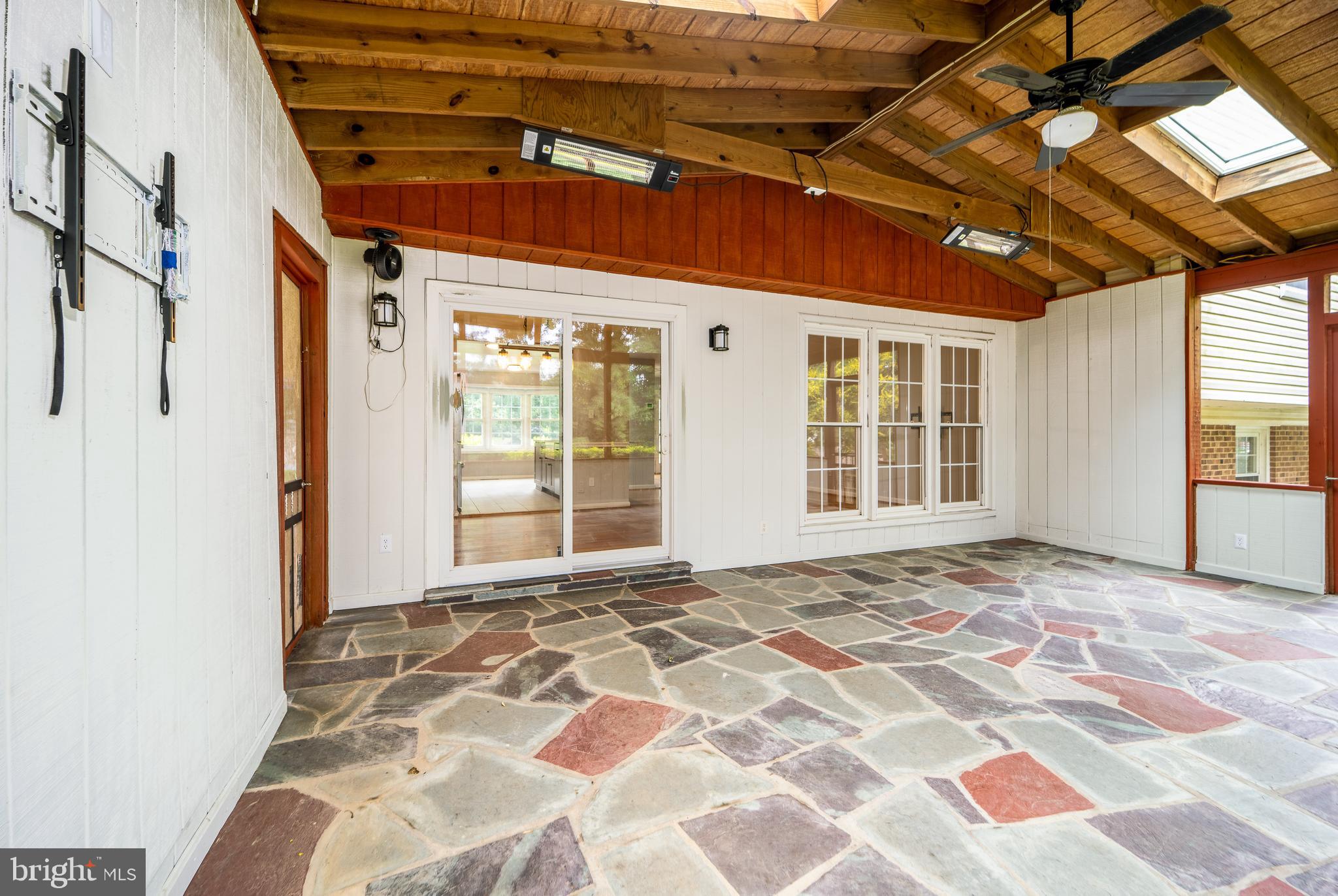 WAVERLY - Residential Lease