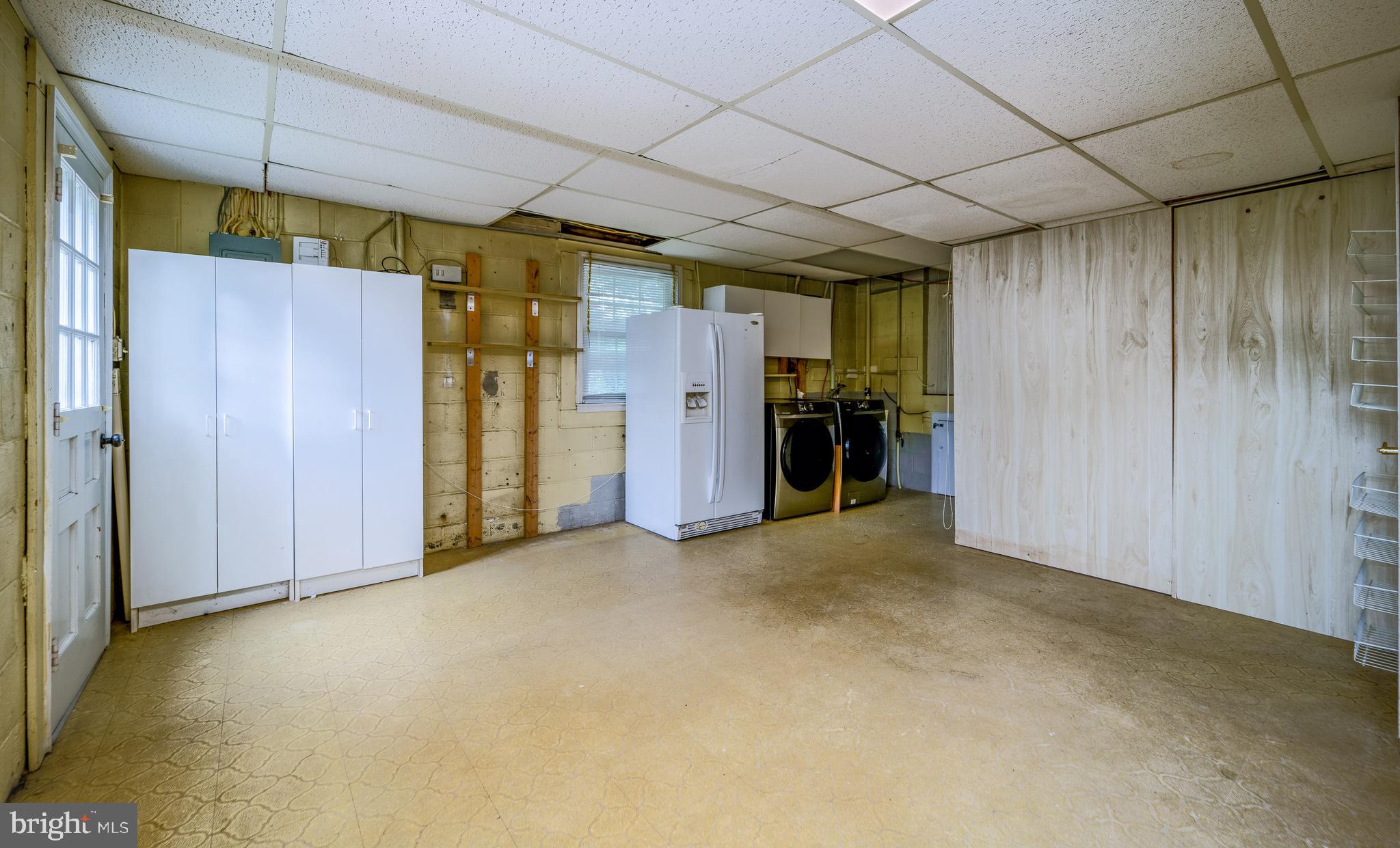 WAVERLY - Residential Lease