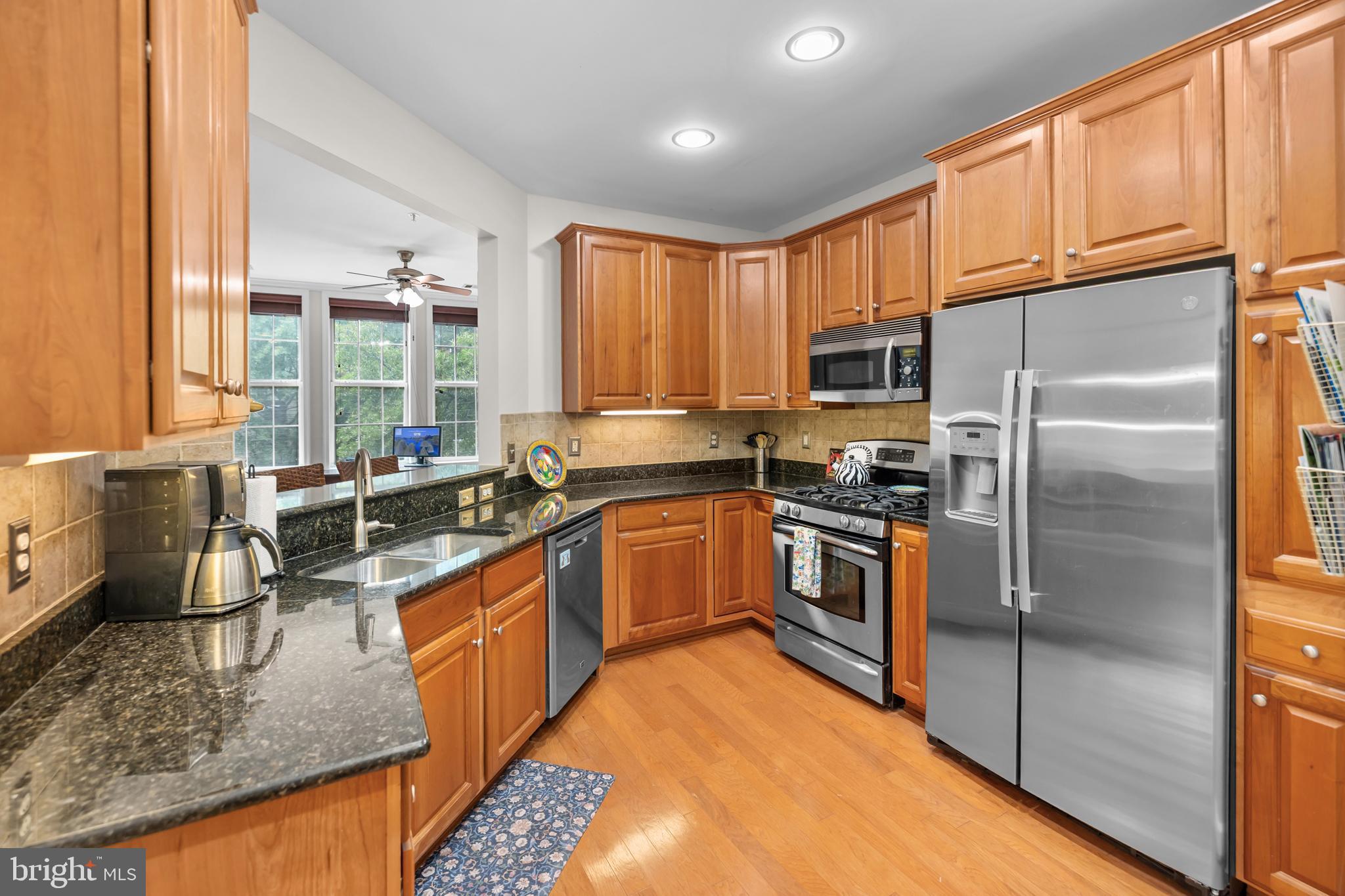 CAMERON STATION - Residential