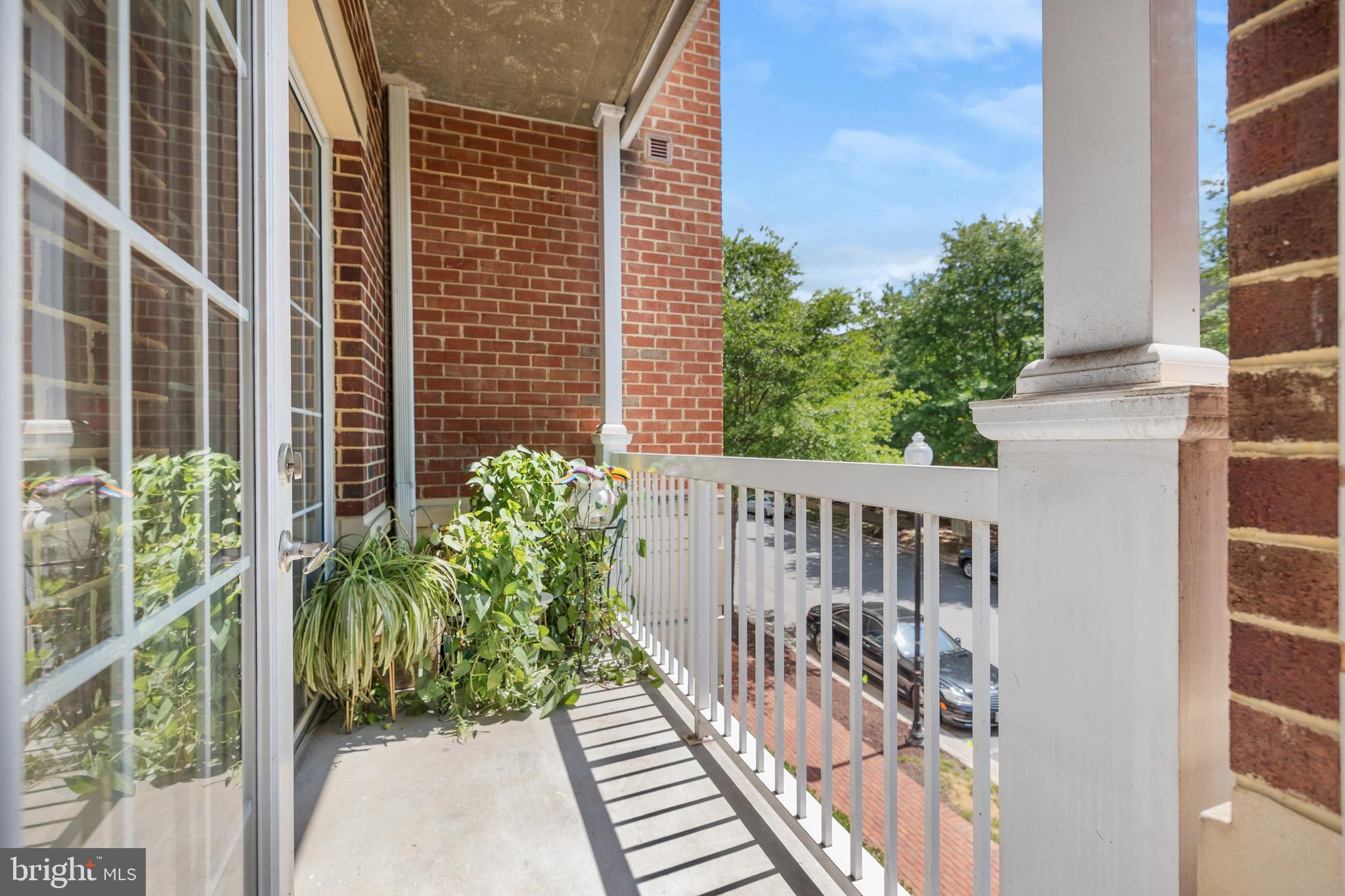 CAMERON STATION - Residential