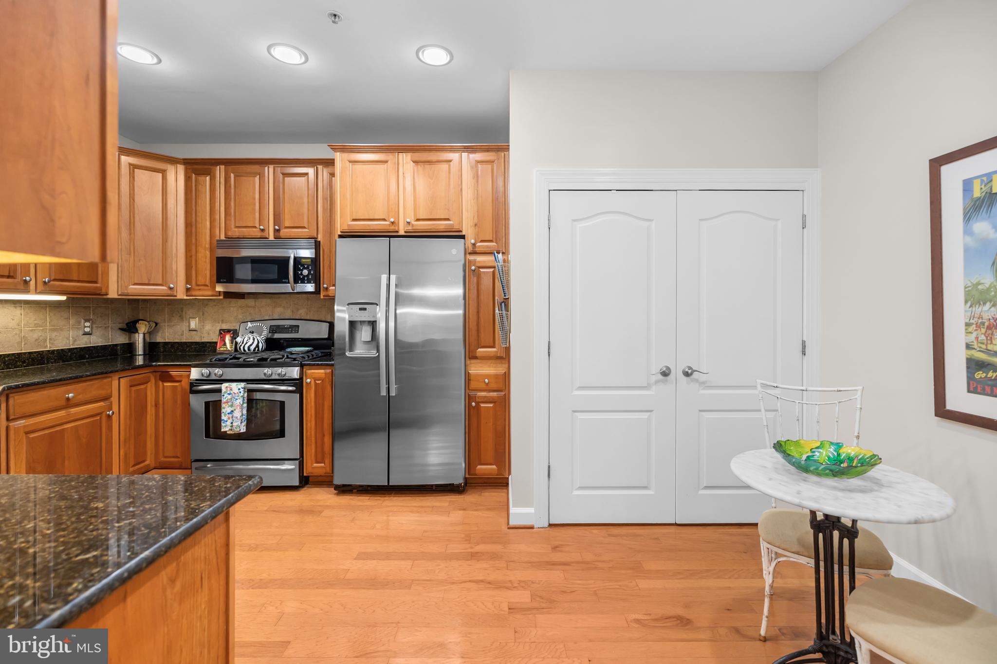 CAMERON STATION - Residential