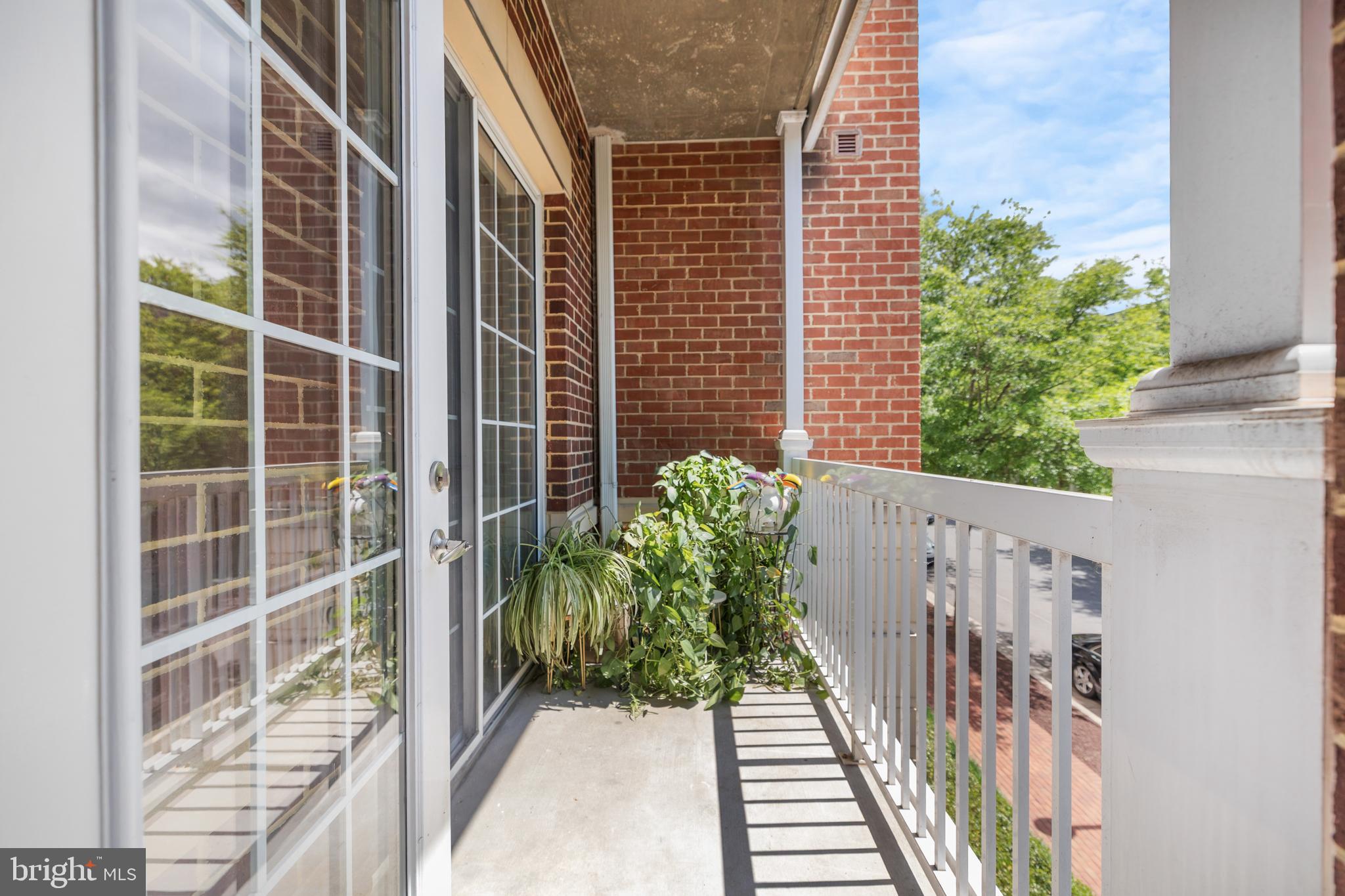 CAMERON STATION - Residential