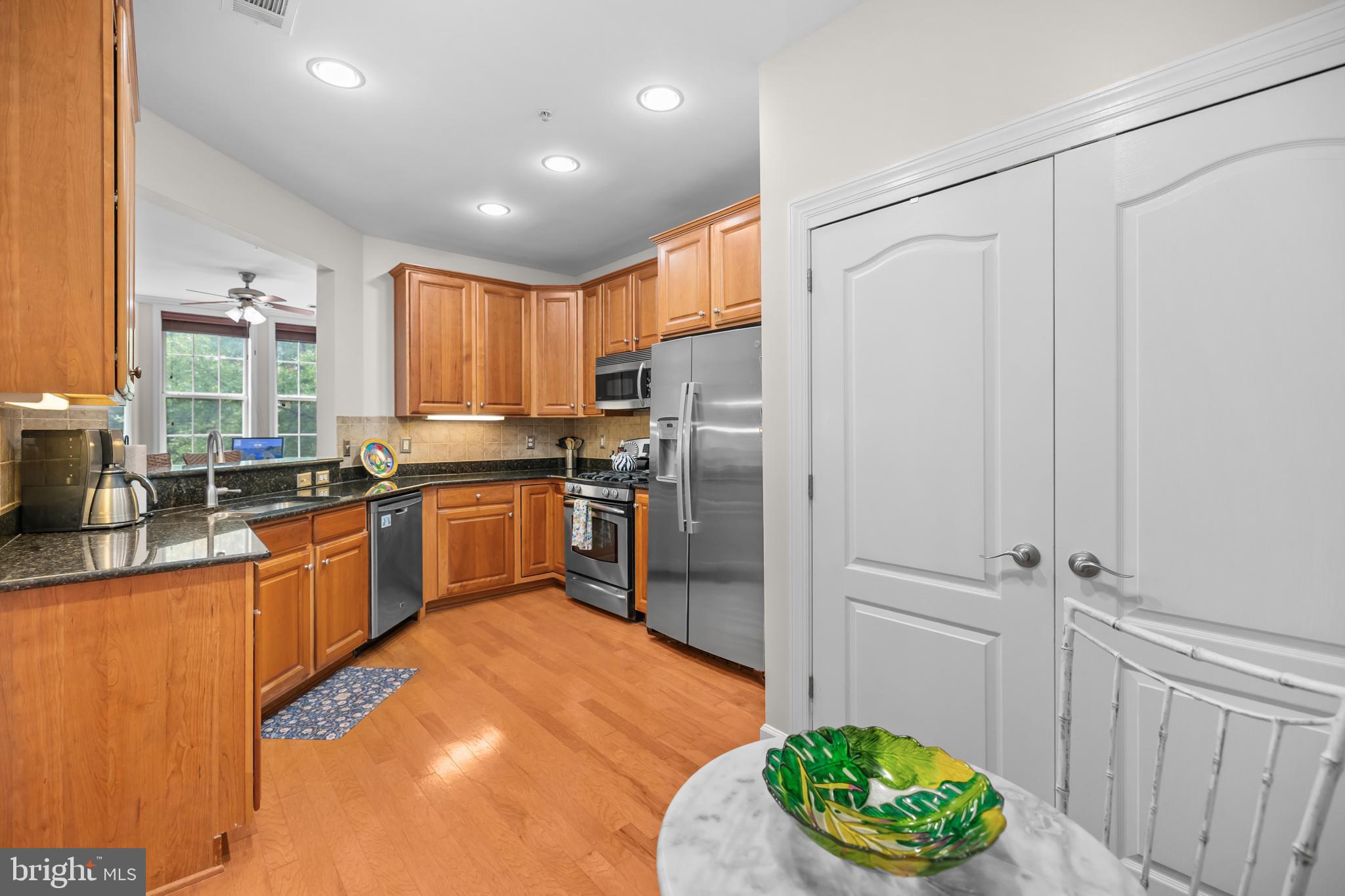 CAMERON STATION - Residential