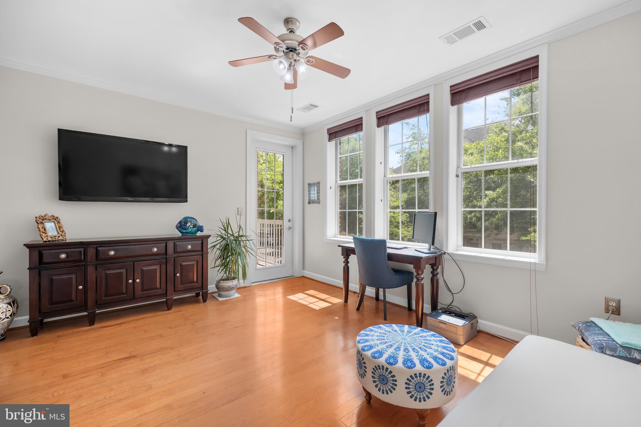 CAMERON STATION - Residential