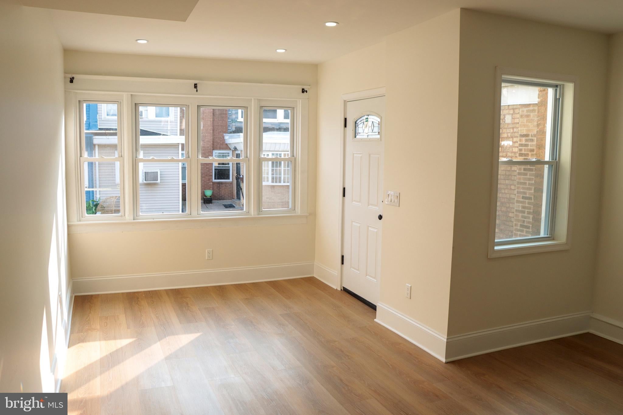 4767 LORING