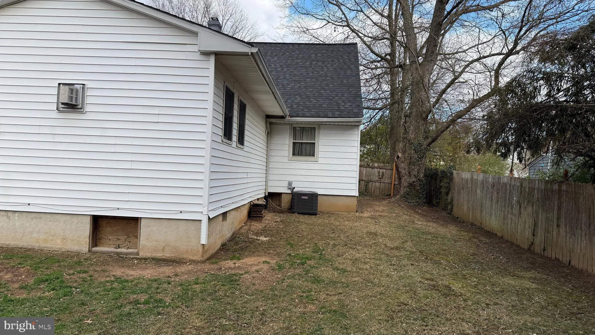 Hyattsville, Maryland 20784, United States, 4 Bedrooms Bedrooms, ,2 BathroomsBathrooms,Residential,Active,92159