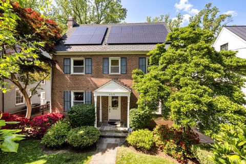 Photo of 4215 Oakridge Ln, CHEVY CHASE, MD 20815 (MLS # MDMC2229290)