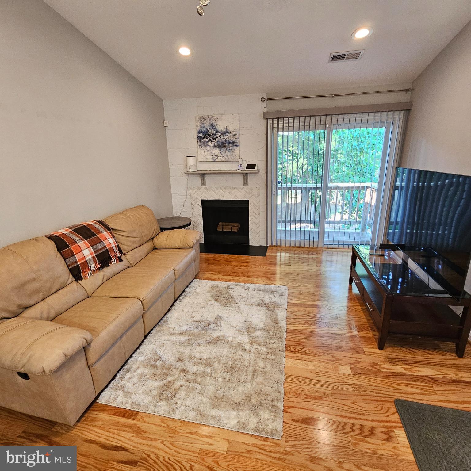 8637 BEEKMAN PLACE D 37D