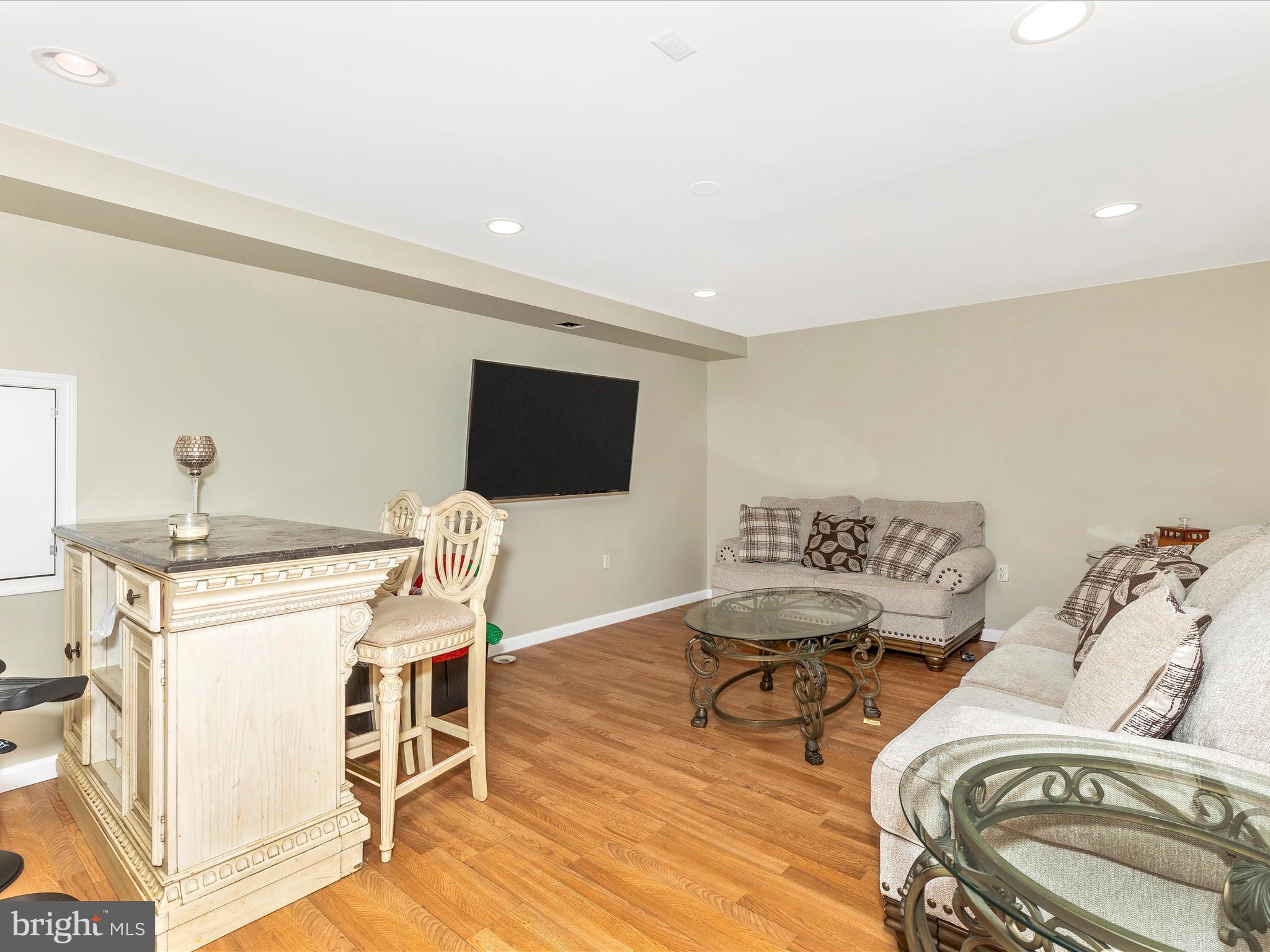 DISCOVERY - Residential