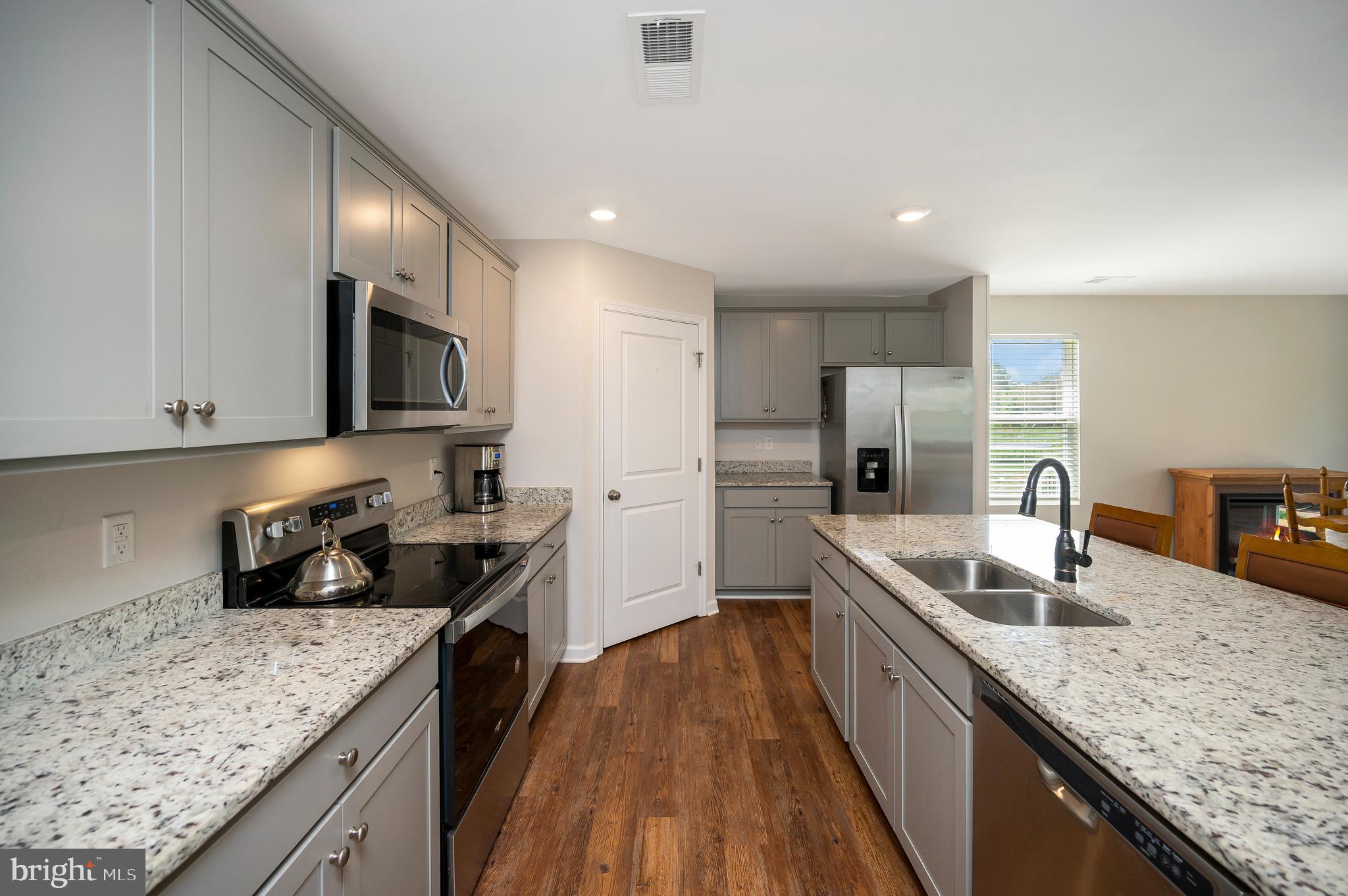 MAURY HEIGHTS - Residential