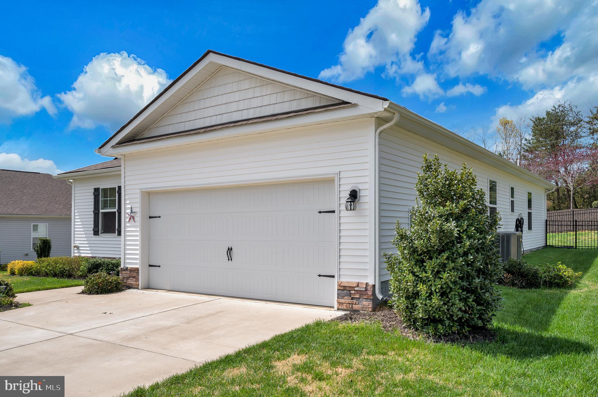 MAURY HEIGHTS - Residential