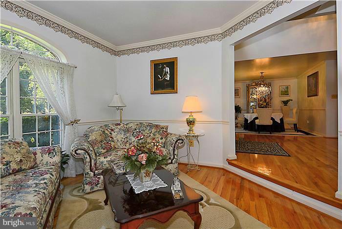 FRIENDSHIP ESTATES - Residential