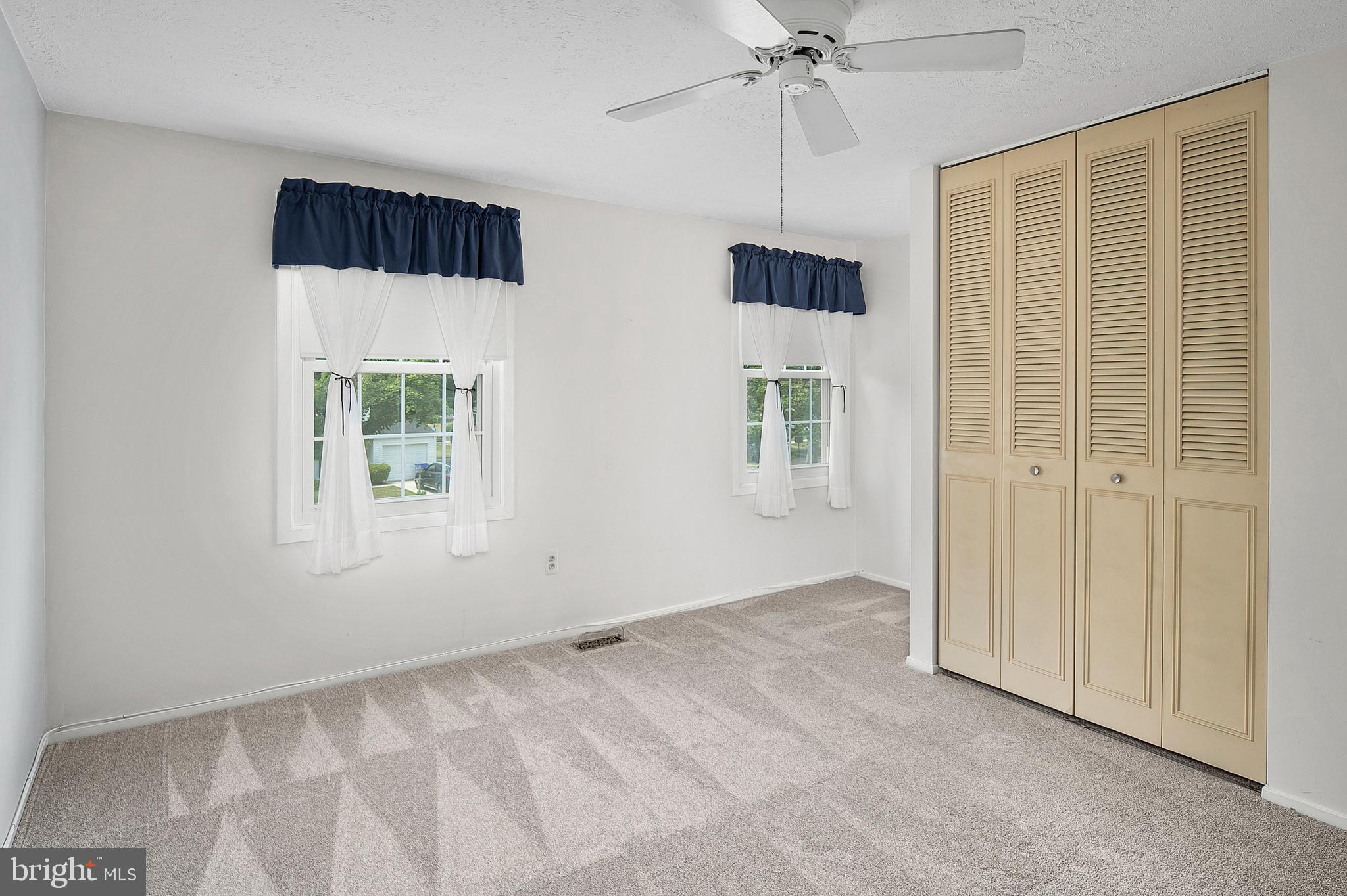 VILLAGE OF OWEN BROWN - Residential