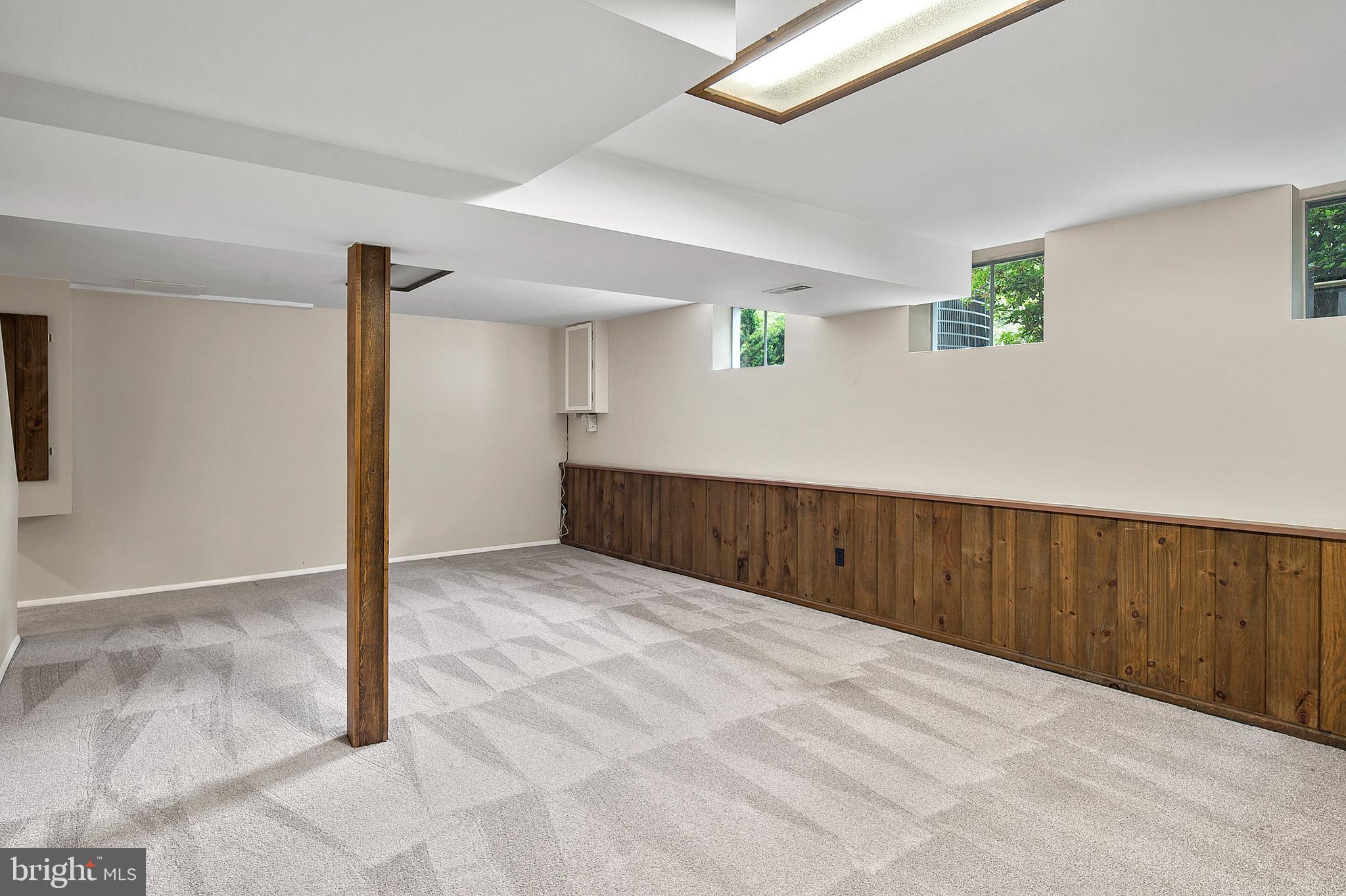 VILLAGE OF OWEN BROWN - Residential