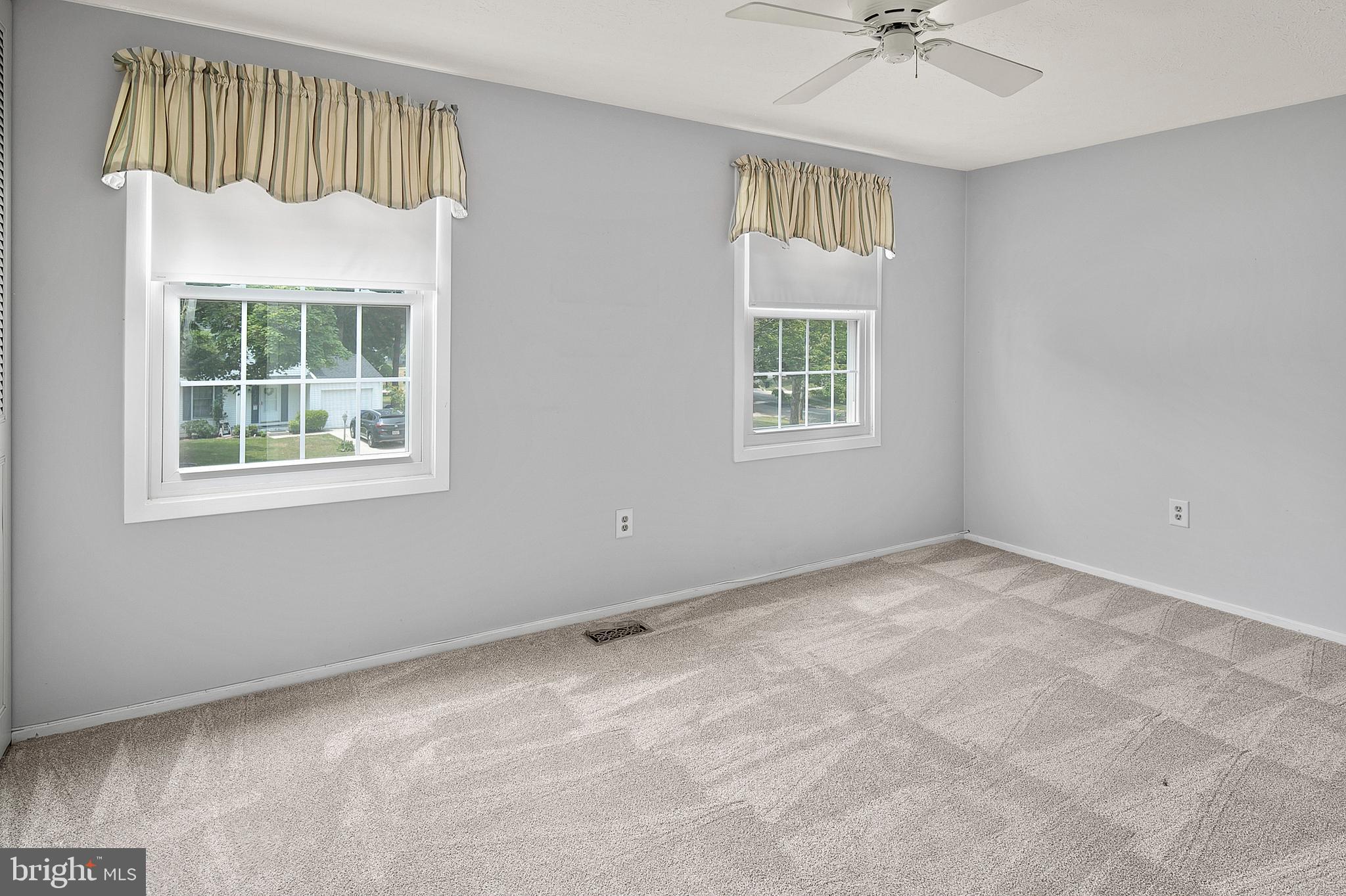 VILLAGE OF OWEN BROWN - Residential