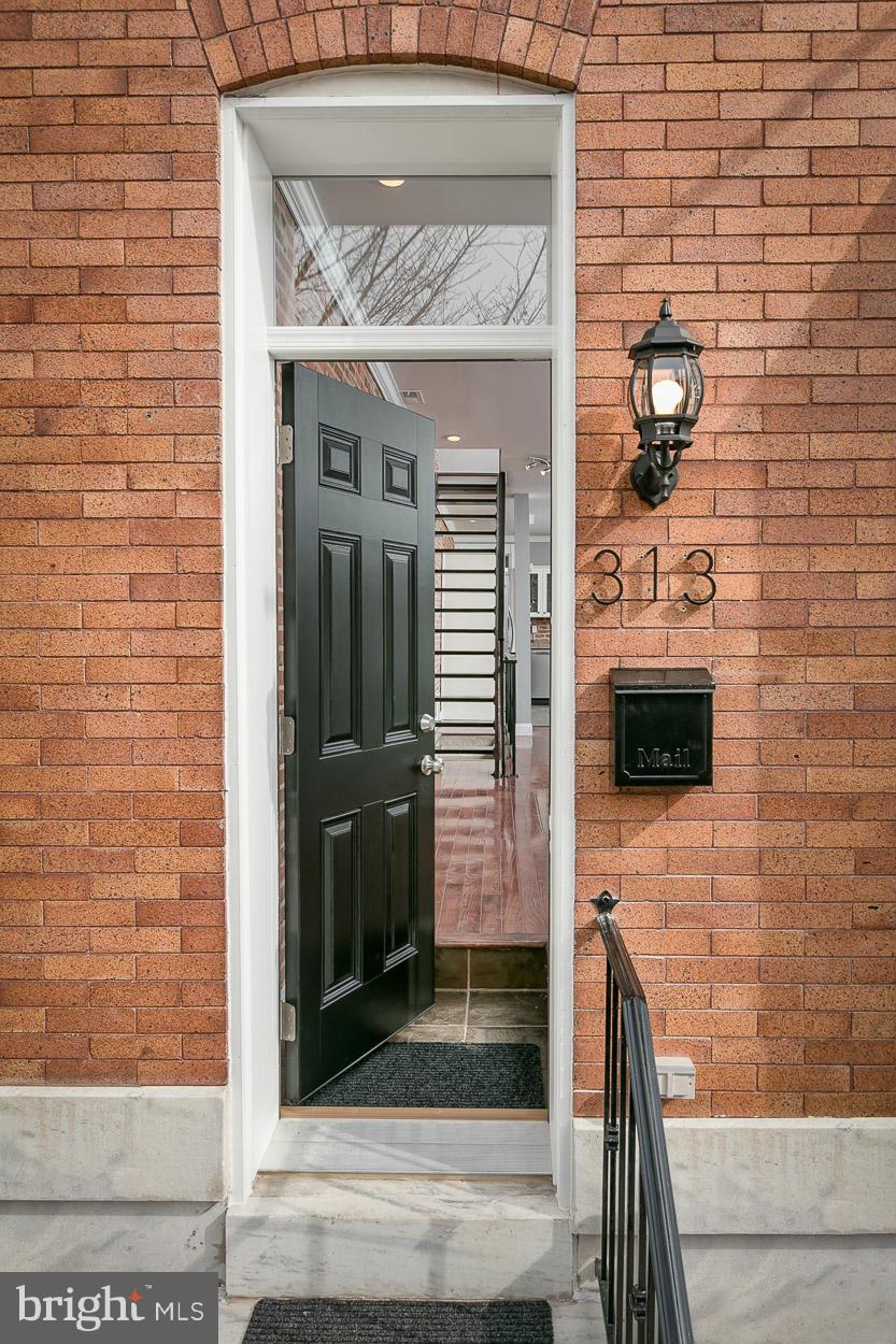 HIGHLANDTOWN - Residential