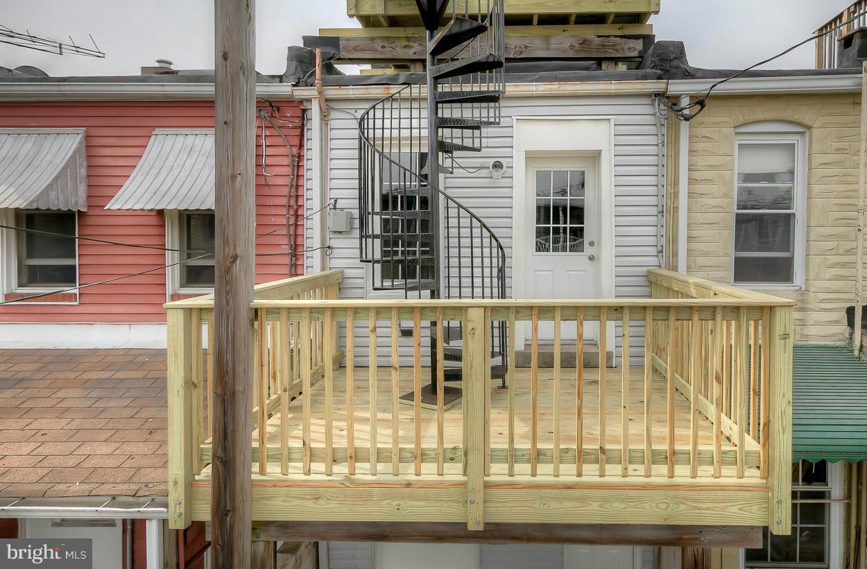 HIGHLANDTOWN - Residential