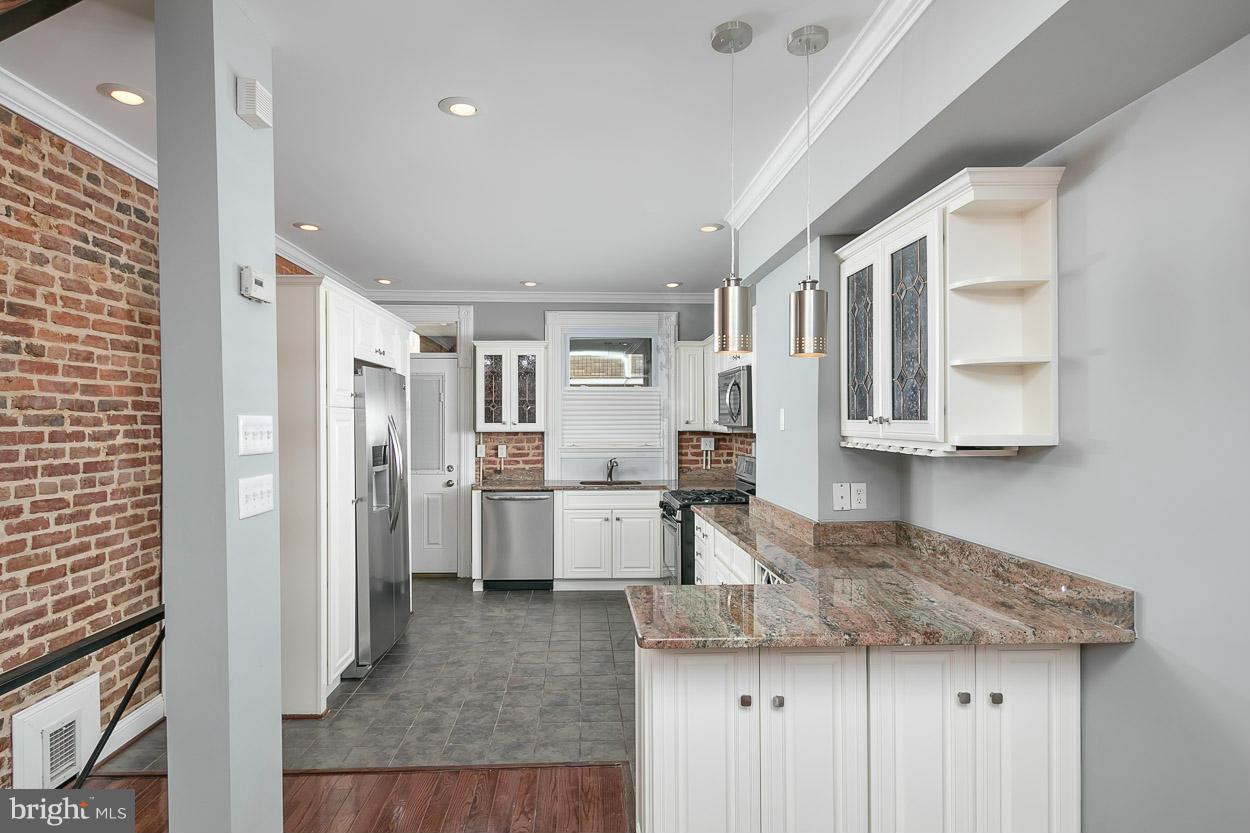 HIGHLANDTOWN - Residential