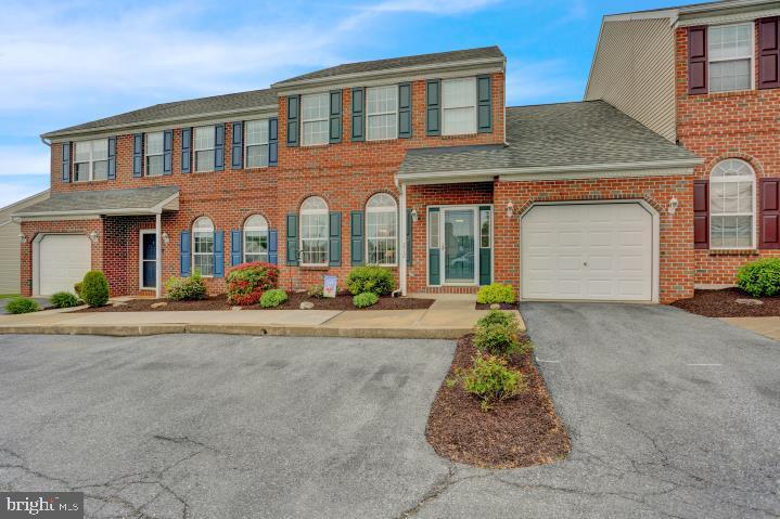 THOMAS GARDENS - Residential