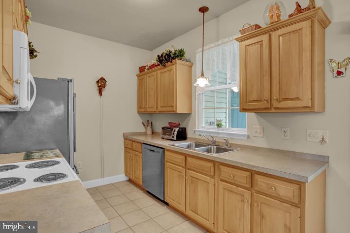 THOMAS GARDENS - Residential