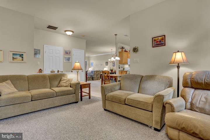 THOMAS GARDENS - Residential