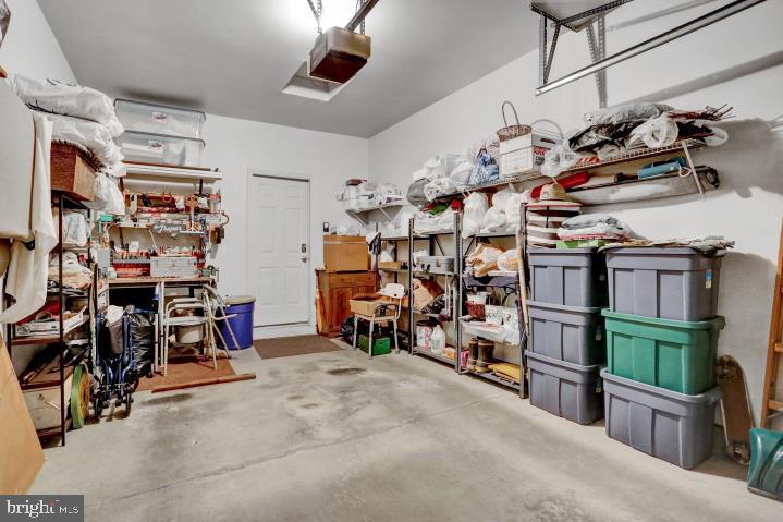 THOMAS GARDENS - Residential