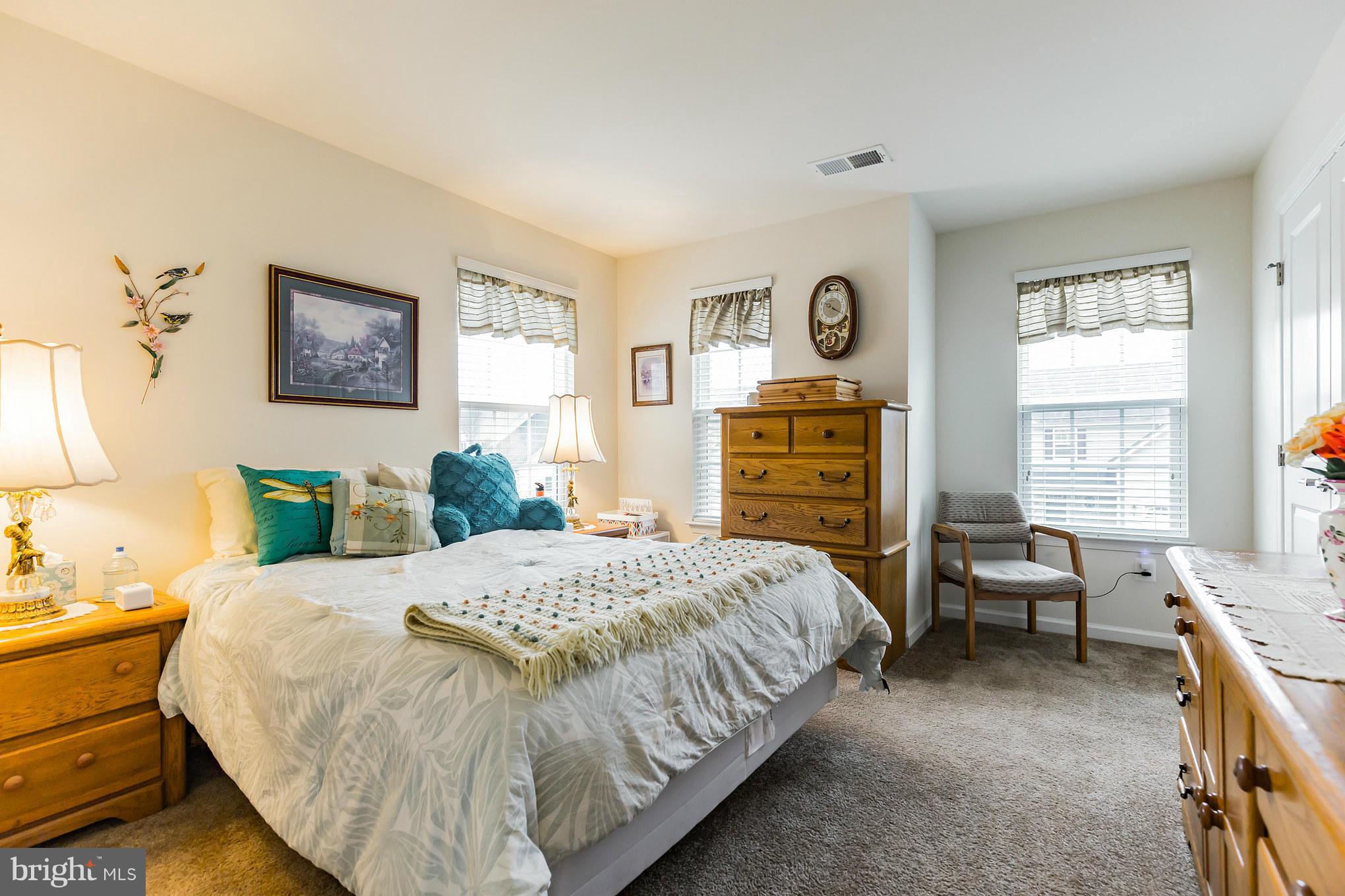 AUTUMN HILLS - Residential