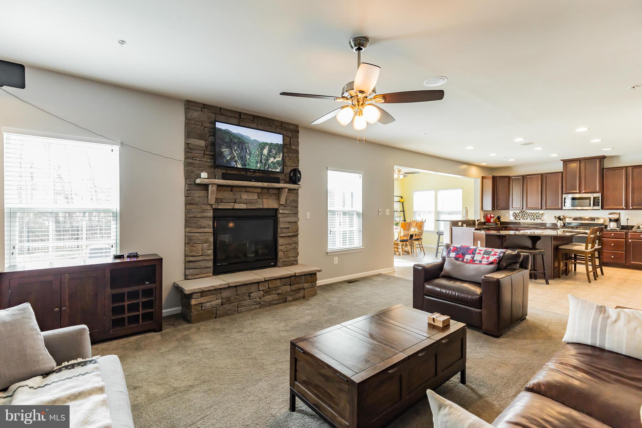 AUTUMN HILLS - Residential