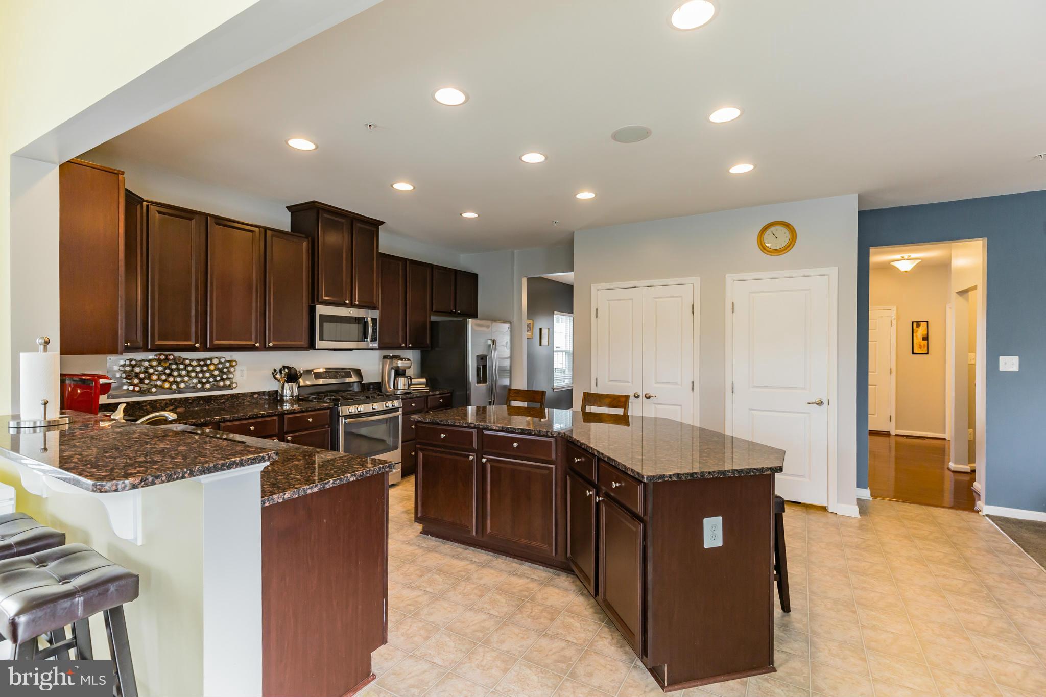 AUTUMN HILLS - Residential