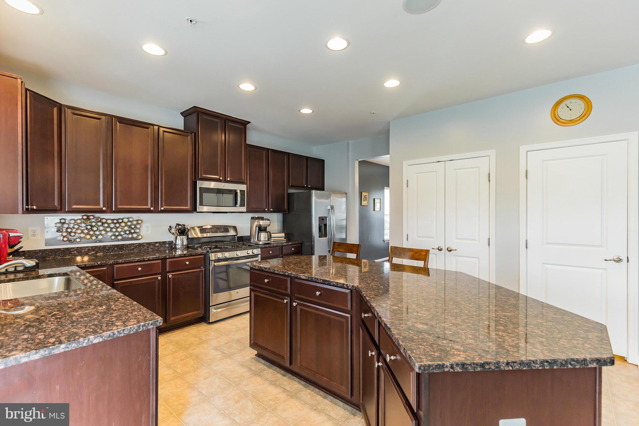 AUTUMN HILLS - Residential