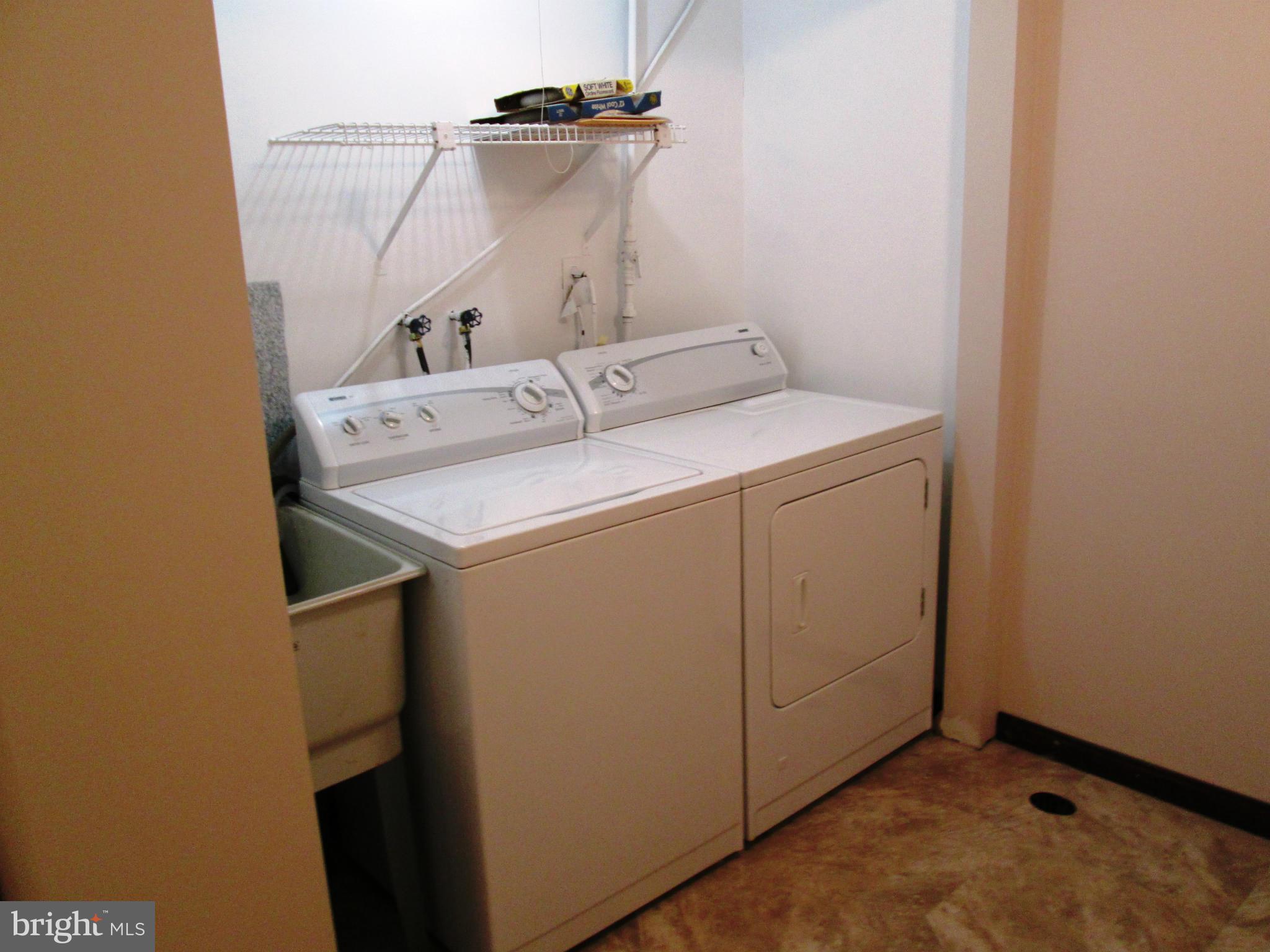 ROSE HILL FARMS - Residential