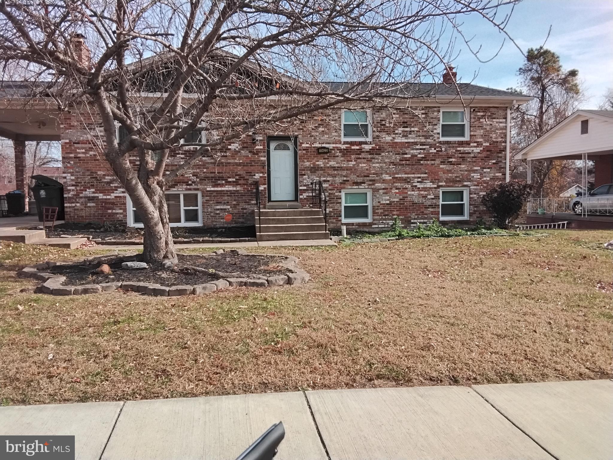 CRESTVIEW MANOR - Residential