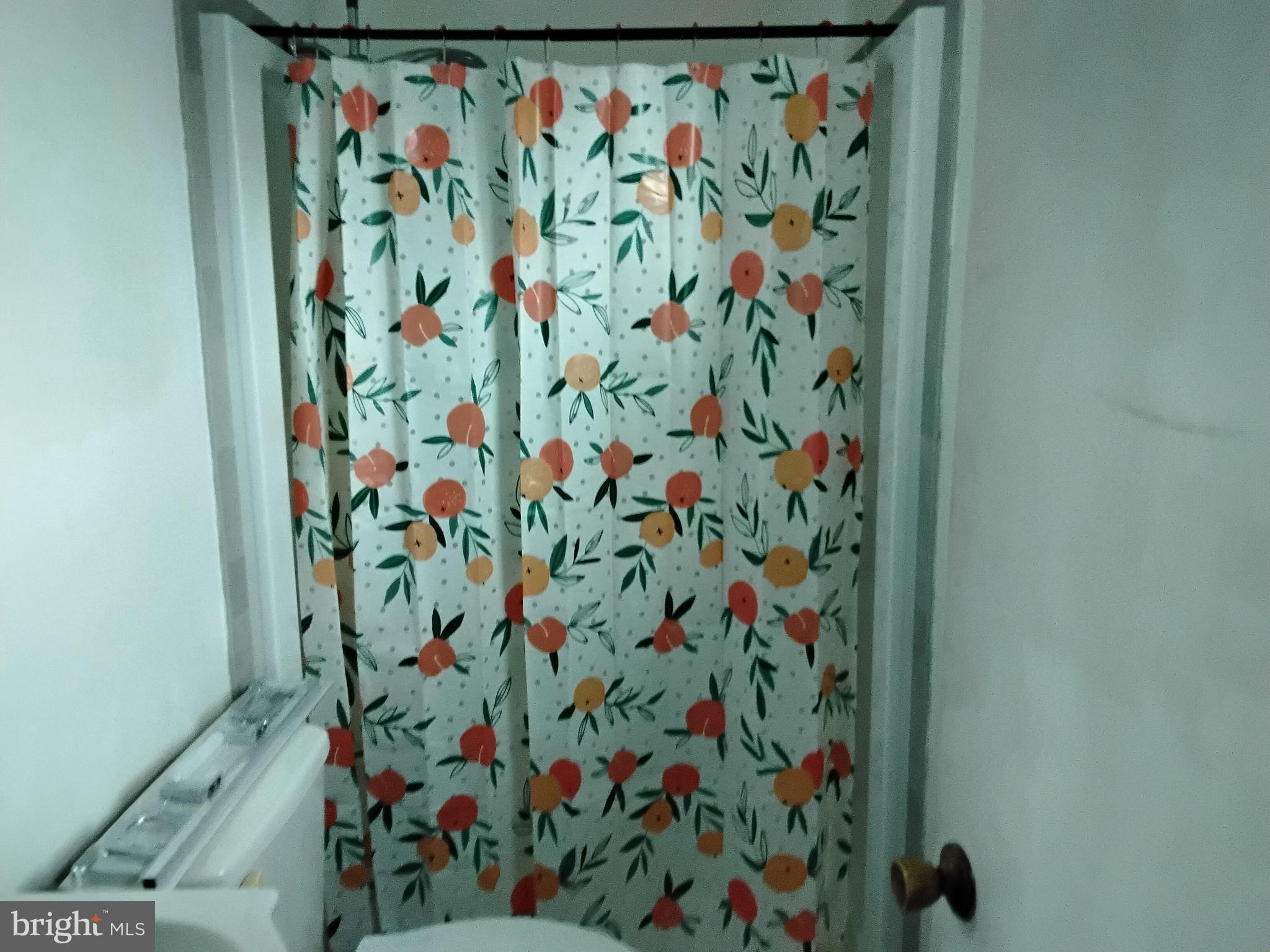 CRESTVIEW MANOR - Residential