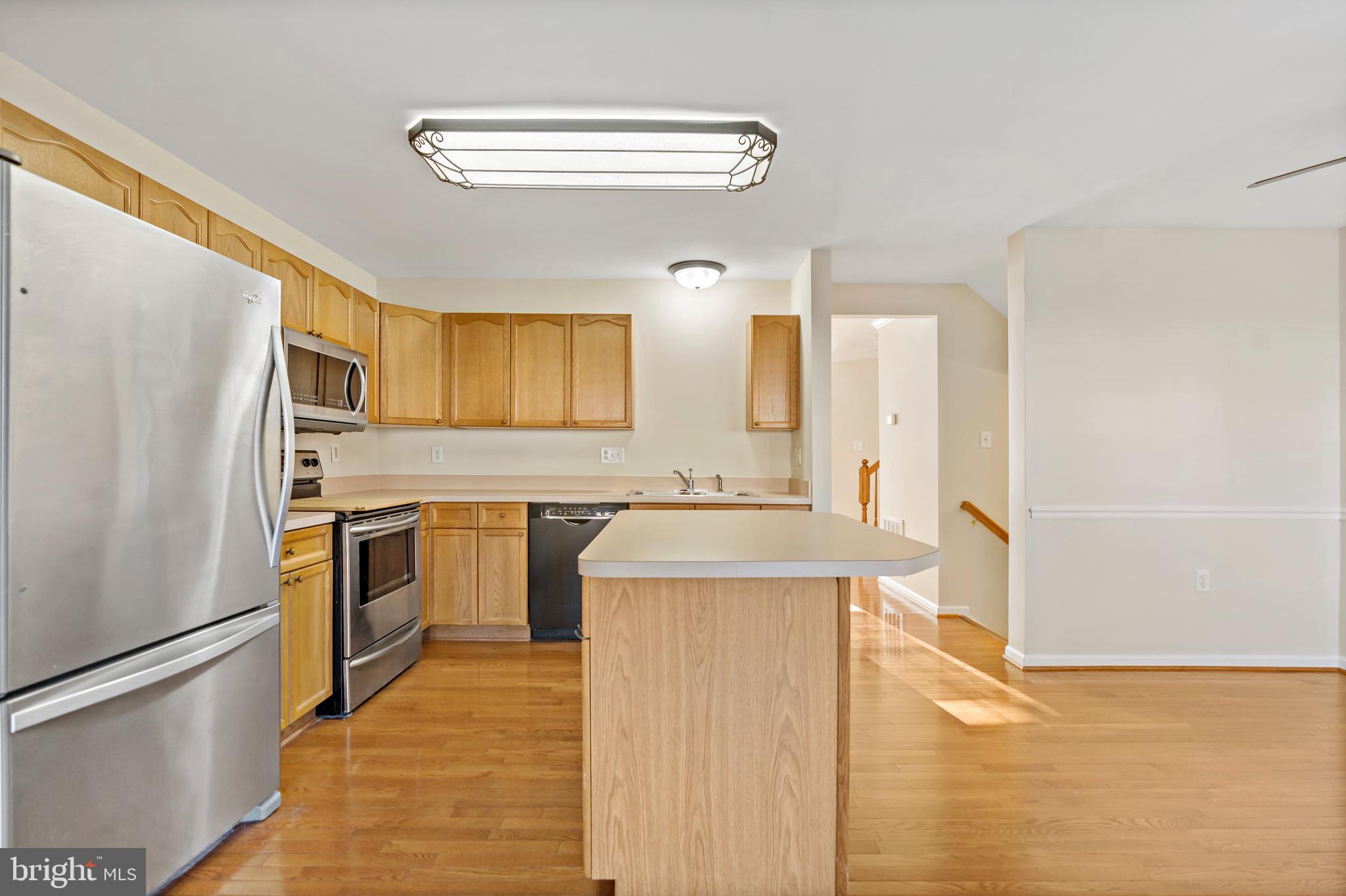 COUNTY GREEN - Residential Lease