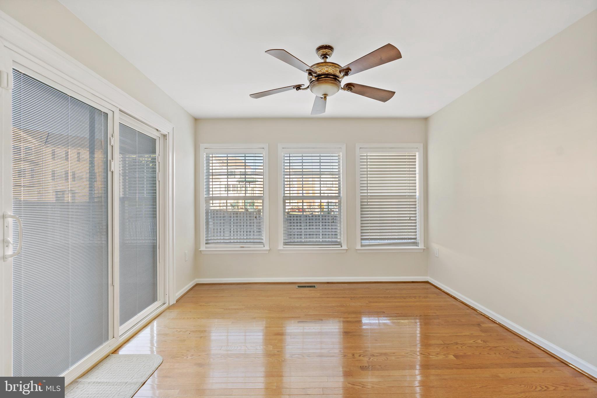 COUNTY GREEN - Residential Lease