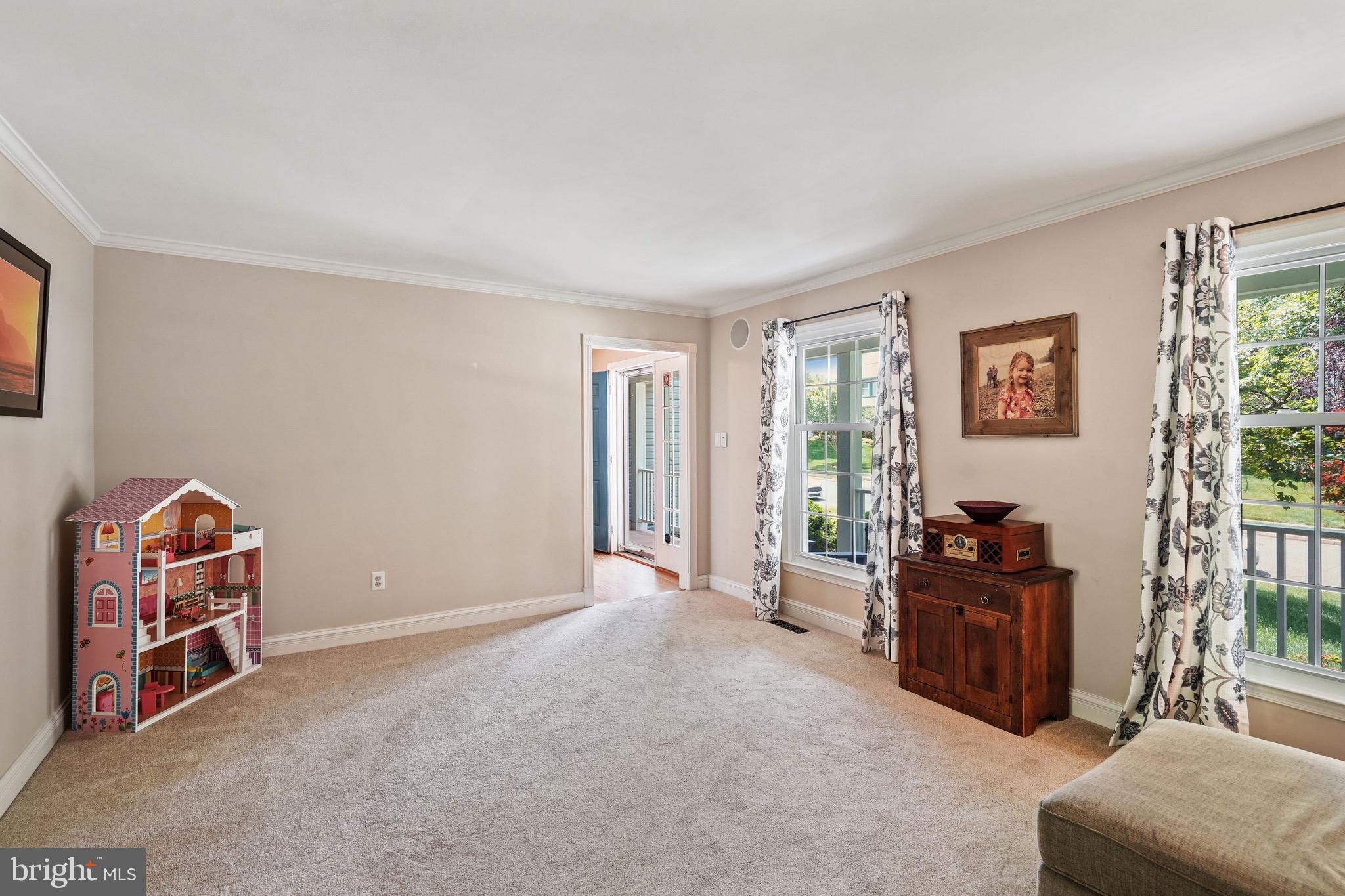 FRANKLIN GLEN - Residential