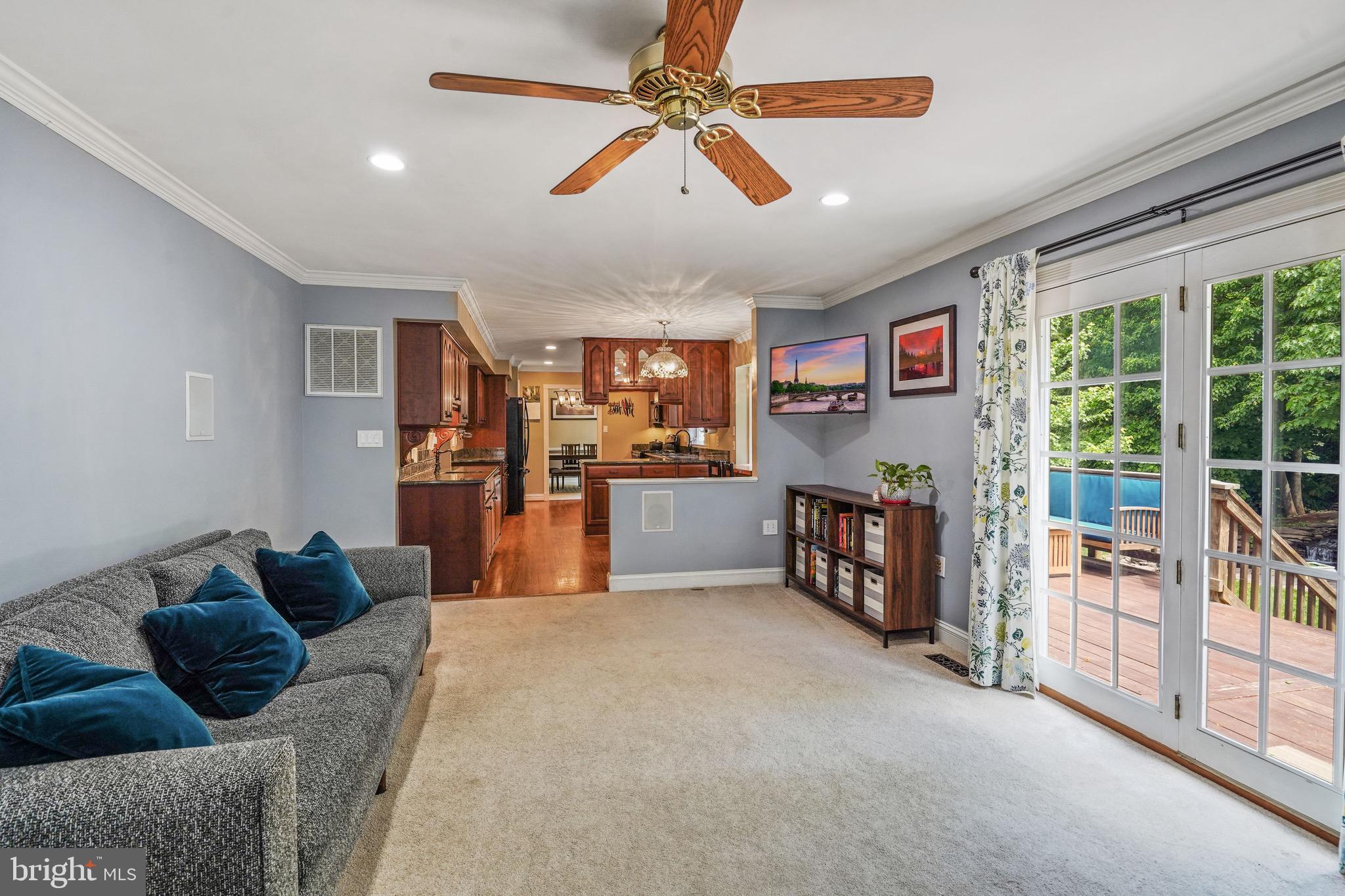 FRANKLIN GLEN - Residential