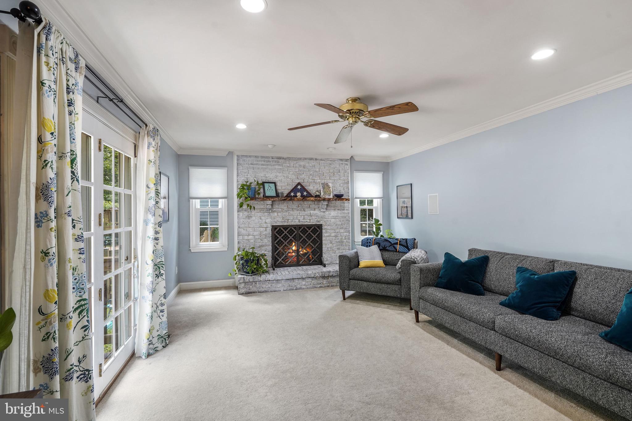 FRANKLIN GLEN - Residential